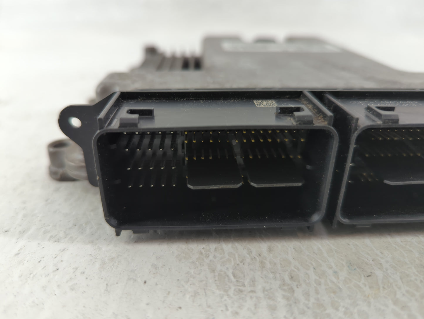 2013 Ford Escape PCM Engine Control Computer ECU ECM PCU OEM P/N:CV6A-12A684-CA EJ5A-12A650-TE Fits OEM Used Auto Parts - Oe