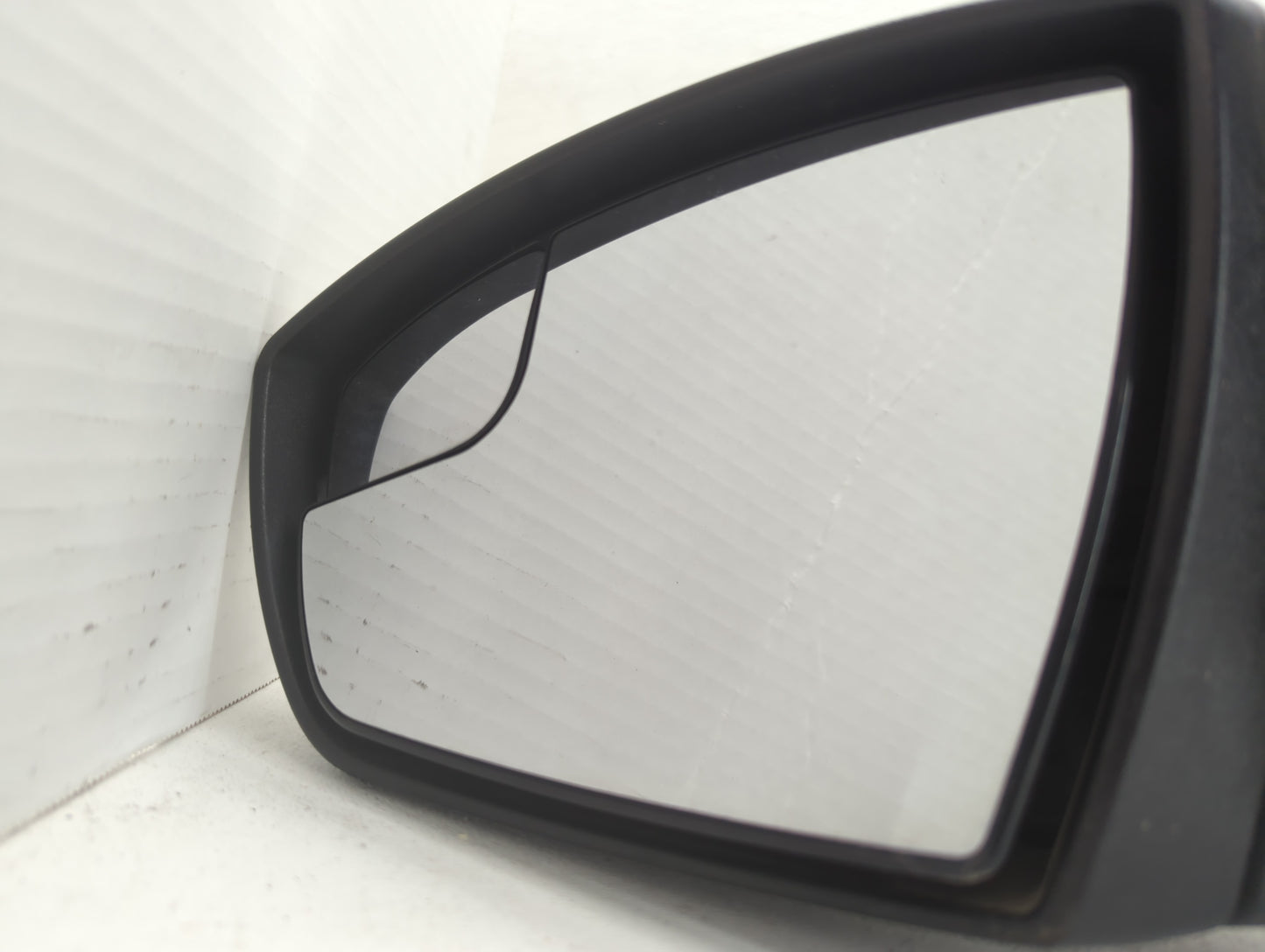 2013-2016 Ford Escape Driver Left Side View Manual Door Mirror White - Oemusedautoparts1.com