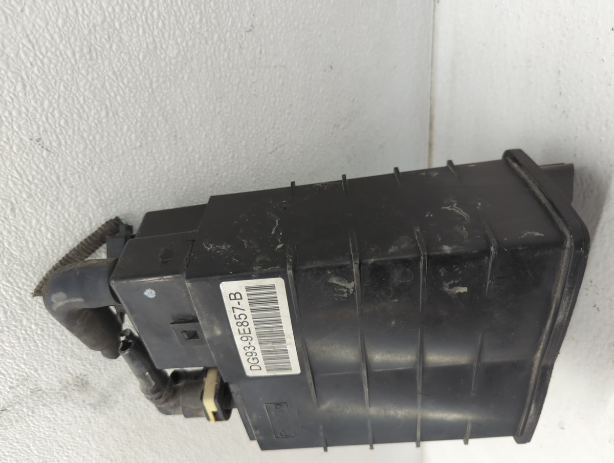 2013 Ford Escape Fuel Vapor Charcoal Canister 662929 - Oemusedautoparts1.com
