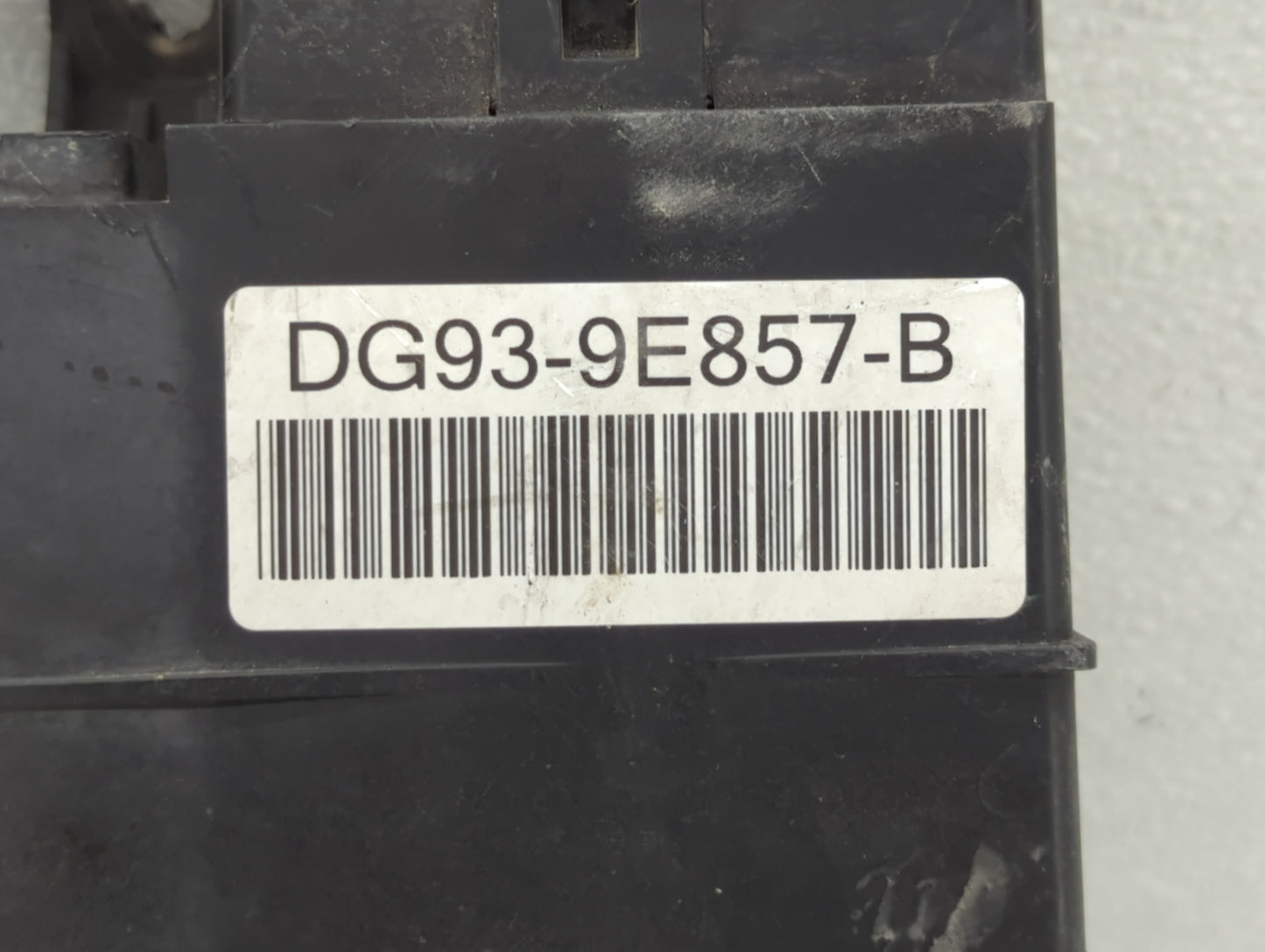 2013 Ford Escape Fuel Vapor Charcoal Canister 662929 - Oemusedautoparts1.com