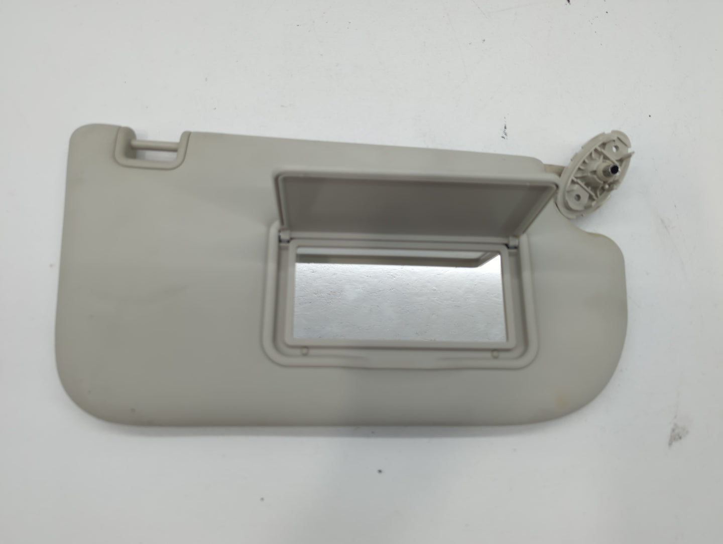 2013-2019 Ford Escape Sun Visor Shade Replacement Passenger Right Mirror Fits Fits 2013 2014 2015 2016 2017 2018 2019 OEM Us