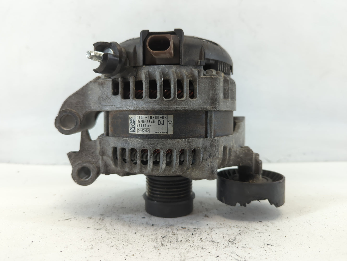 2013-2019 Ford Escape Alternator Replacement Generator Charging Assembly Engine OEM P/N:CJ5T-10300-DB Fits OEM Used Auto Par