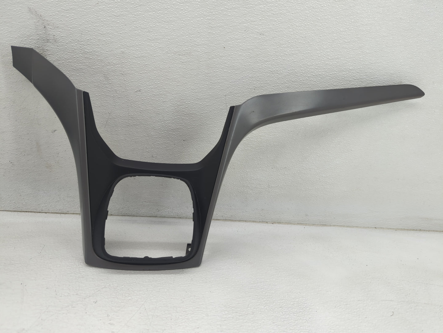 2013 Ford Escape Radio Climate Panel Bezel - Oemusedautoparts1.com