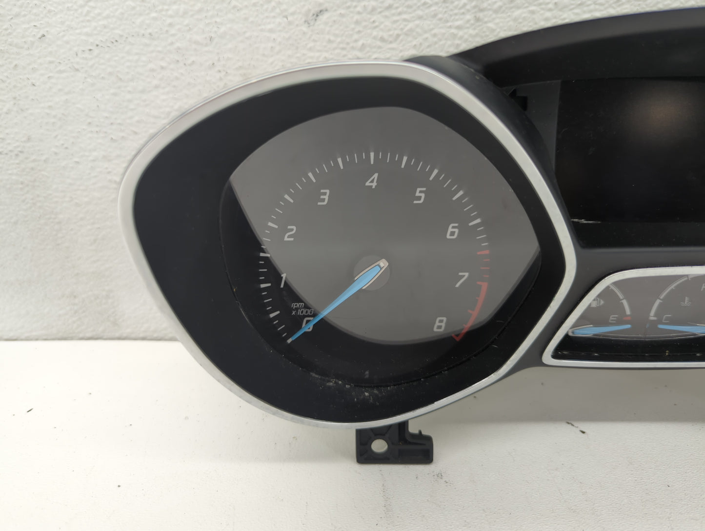 2013 Ford Escape Instrument Cluster Speedometer Gauges P/N:5TTF488608 Miles: Fits OEM Used Auto Parts - Oemusedautoparts1.co