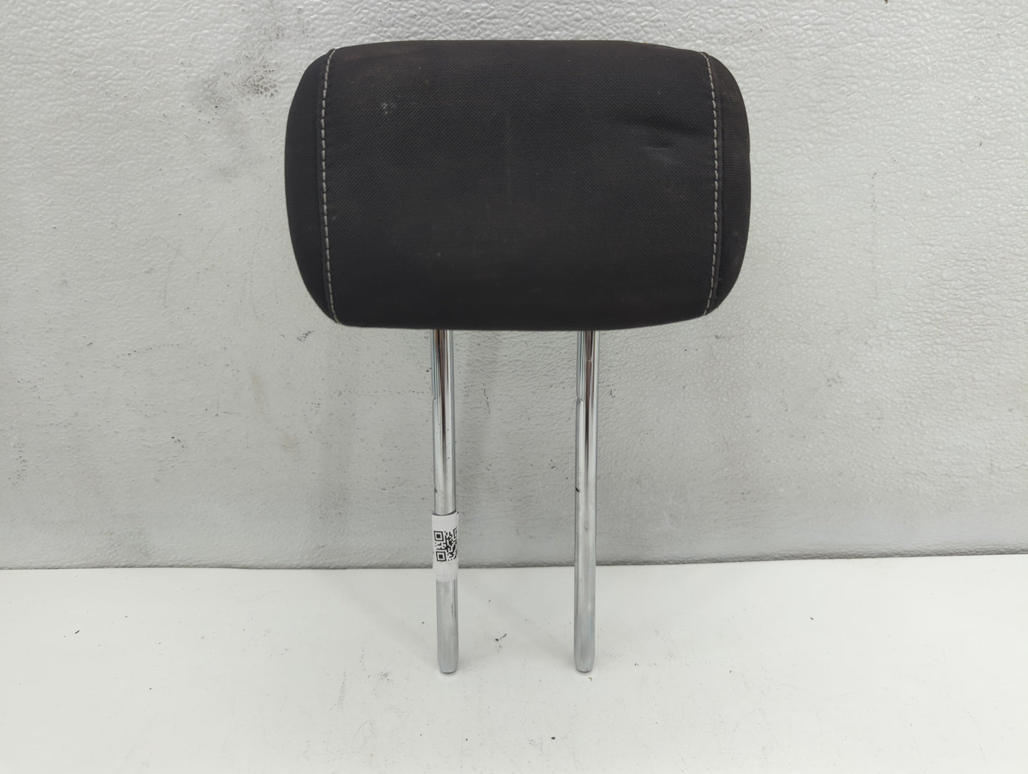 2013 Ford Escape Headrest Head Rest Front Driver Passenger Seat Fits OEM Used Auto Parts - Oemusedautoparts1.com