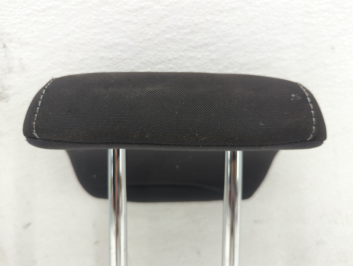 2013 Ford Escape Headrest Head Rest Front Driver Passenger Seat Fits OEM Used Auto Parts - Oemusedautoparts1.com