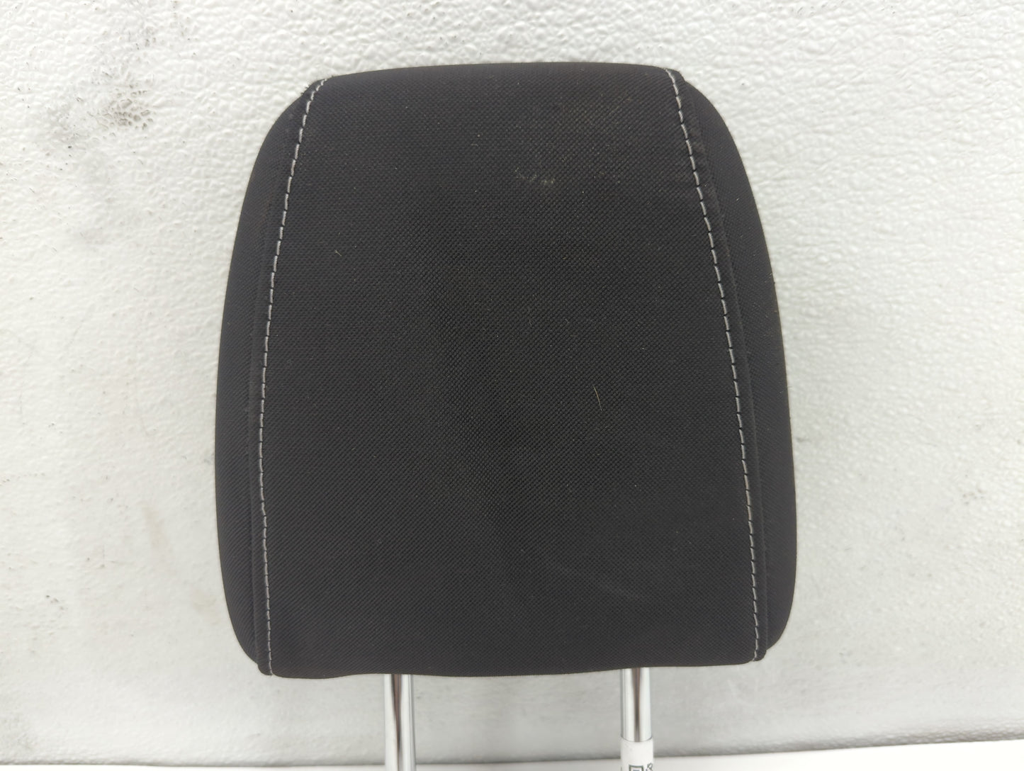 2013-2015 Ford Escape Headrest Head Rest Front Driver Passenger Seat Fits Fits 2013 2014 2015 OEM Used Auto Parts - Oemuseda