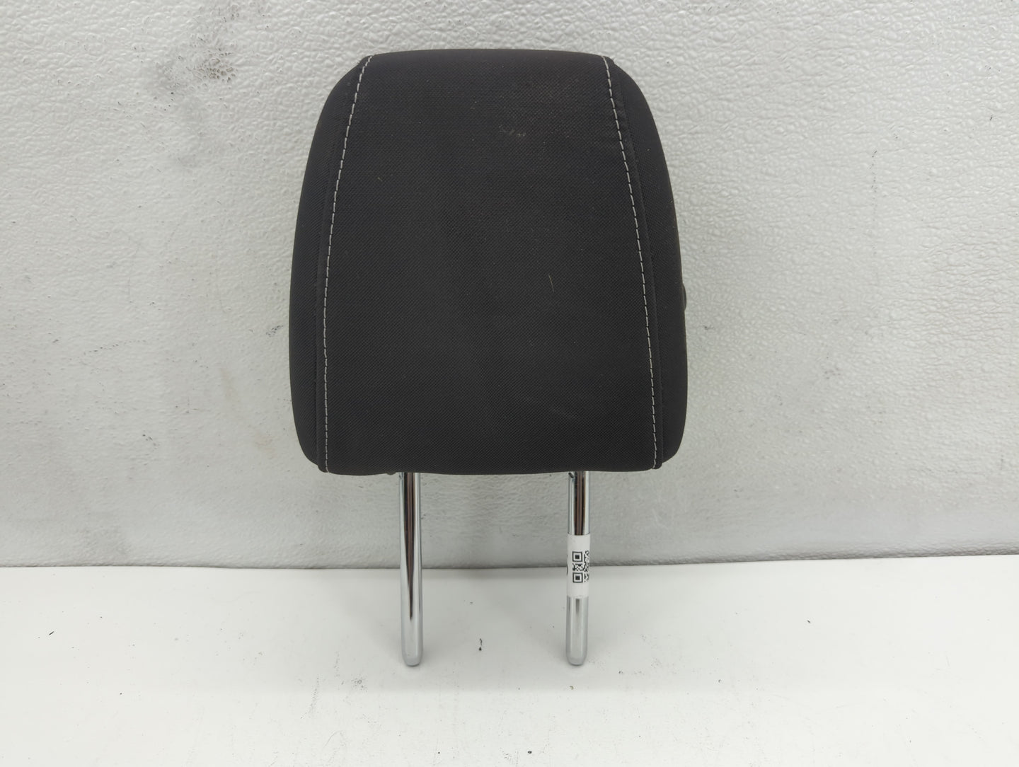 2013-2015 Ford Escape Headrest Head Rest Front Driver Passenger Seat Fits Fits 2013 2014 2015 OEM Used Auto Parts - Oemuseda