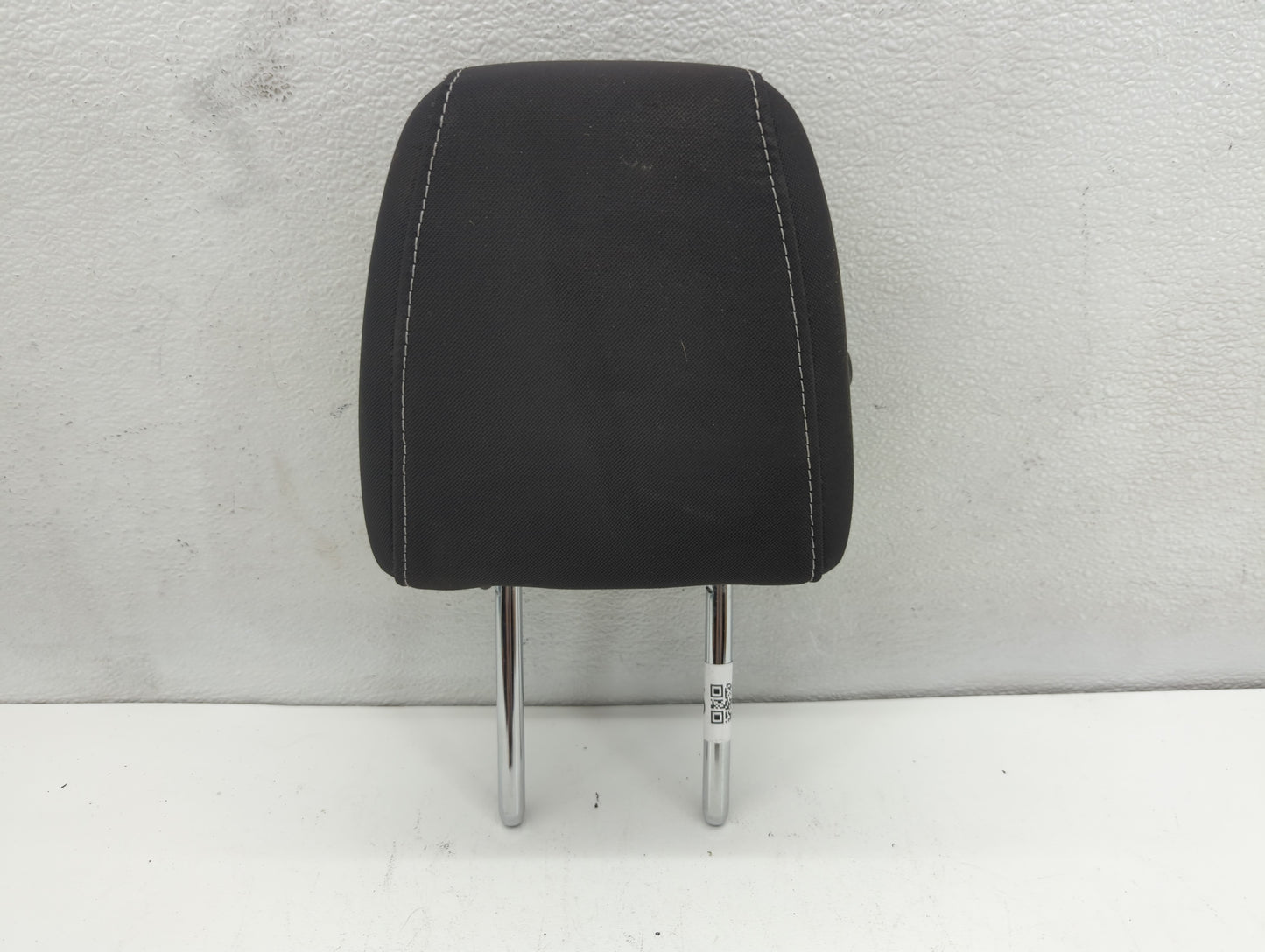 2013-2015 Ford Escape Headrest Head Rest Front Driver Passenger Seat Fits Fits 2013 2014 2015 OEM Used Auto Parts - Oemuseda