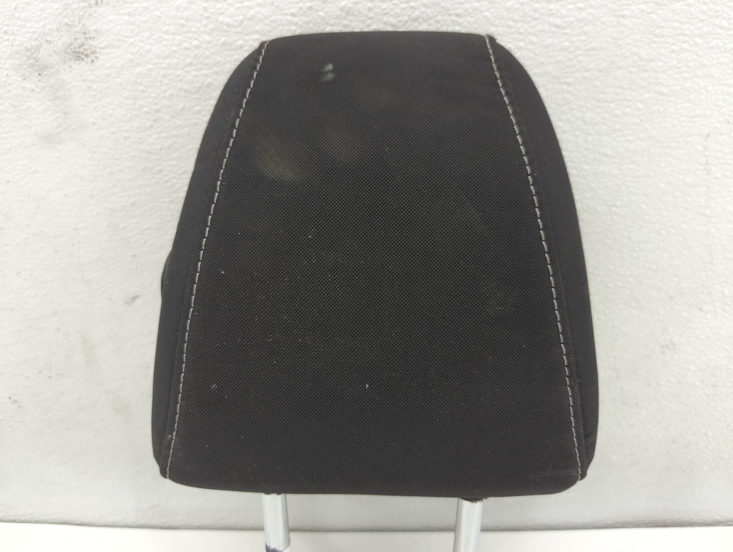 2013-2015 Ford Escape Headrest Head Rest Front Driver Passenger Seat Fits Fits 2013 2014 2015 OEM Used Auto Parts - Oemuseda