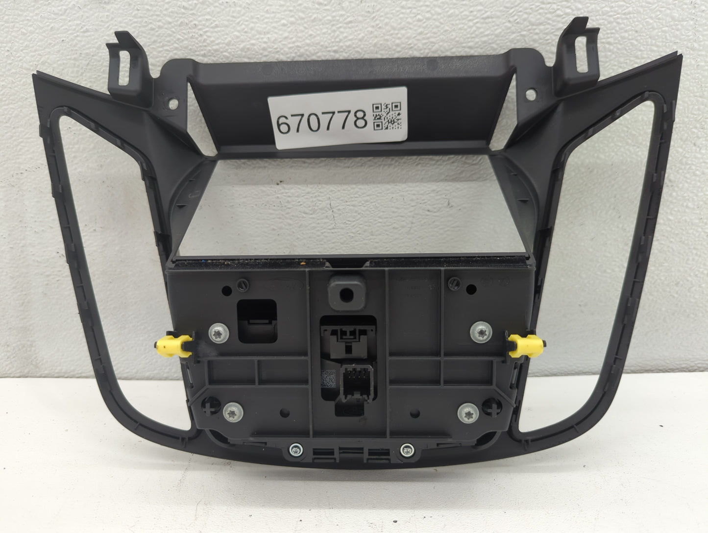 2013 Ford Escape Climate Control Module Temperature AC/Heater Replacement P/N:>C186Y< CJ54-18835-CCW Fits OEM Used Auto Part