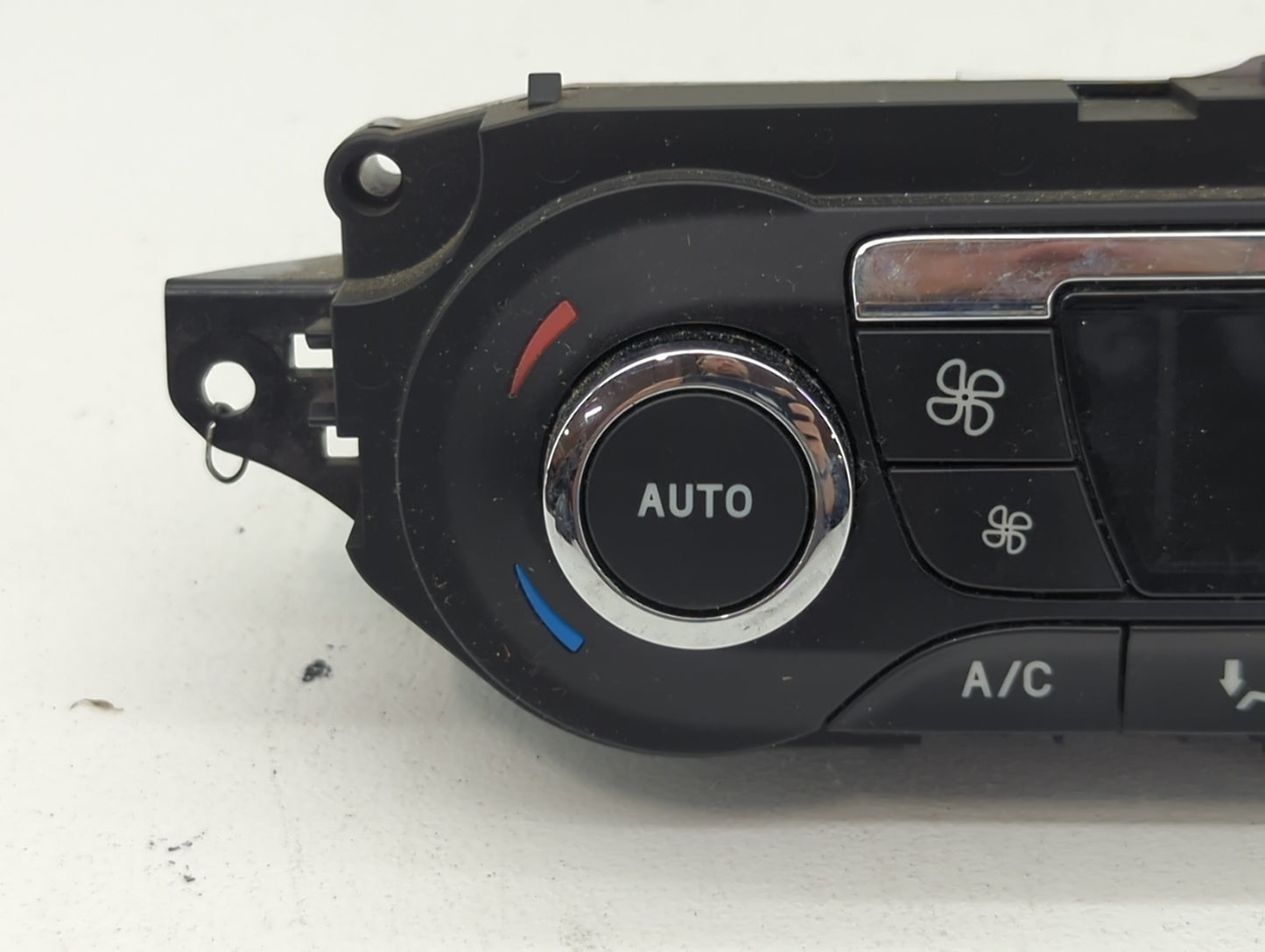 2013 Ford Escape Climate Control Module Temperature AC/Heater Replacement P/N:CJ5T-18C612-AE Fits OEM Used Auto Parts - Oemu