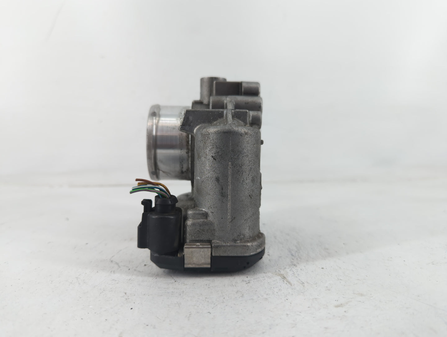 2013-2016 Ford Escape Throttle Body P/N:7S7G-9F991-CA Fits Fits 2013 2014 2015 2016 2017 2018 2019 OEM Used Auto Parts - Oem