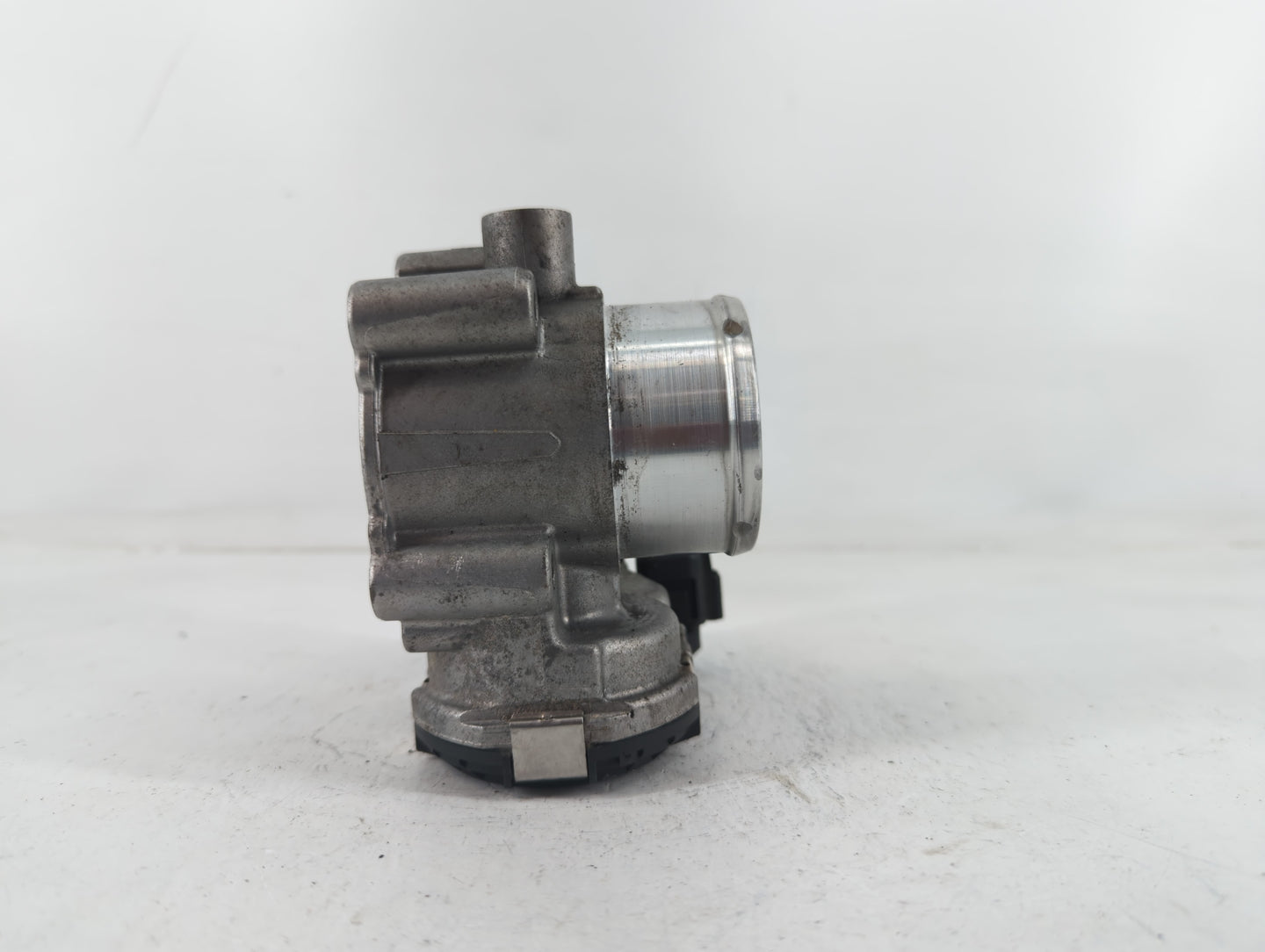 2013-2016 Ford Escape Throttle Body P/N:7S7G-9F991-CA Fits Fits 2013 2014 2015 2016 2017 2018 2019 OEM Used Auto Parts - Oem