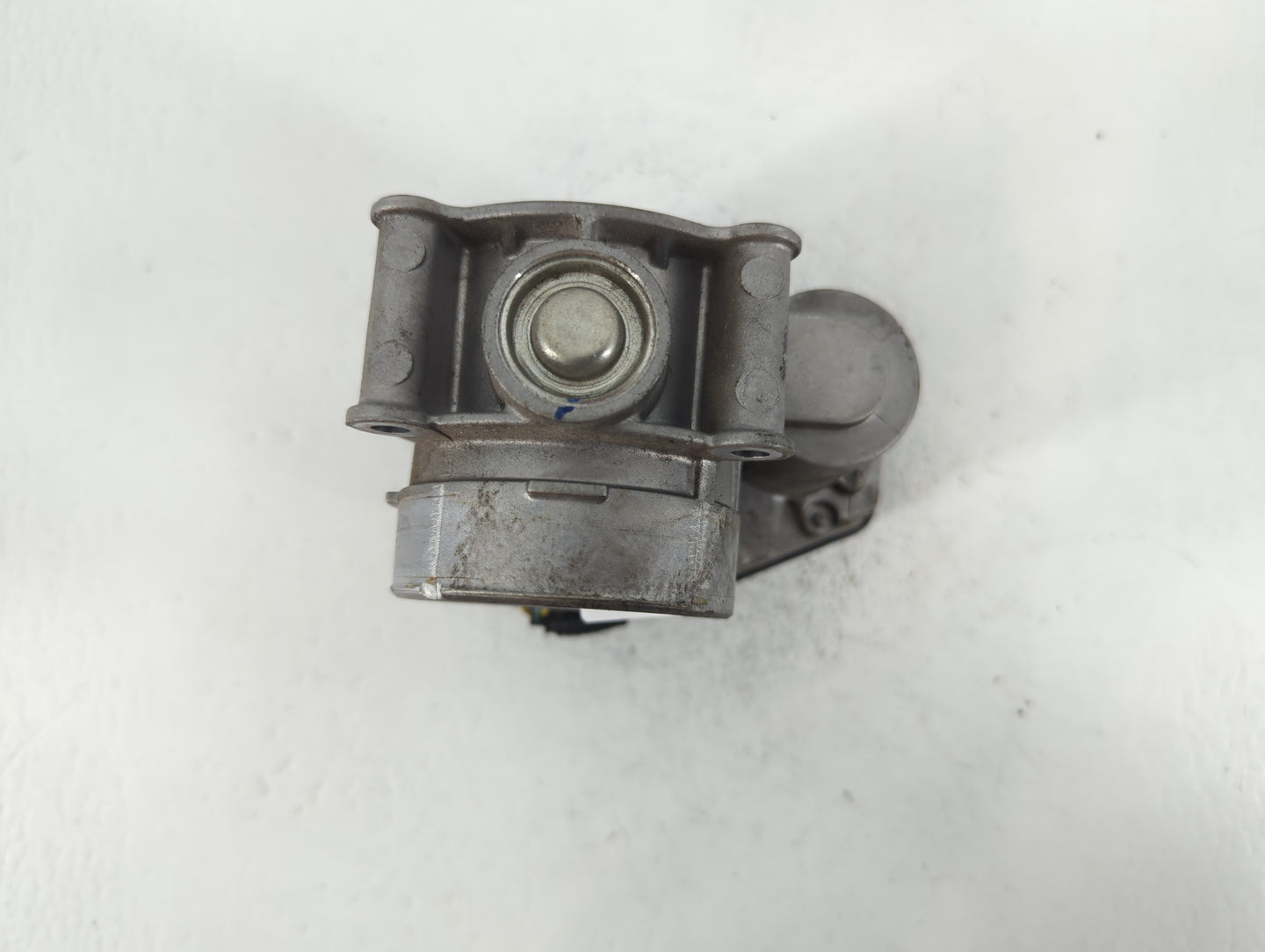 2013-2022 Ford Escape Throttle Body P/N:2J12240-0288 Fits Fits 2013 2014 2015 2016 2017 2018 2019 2020 2021 2022 OEM Used Au
