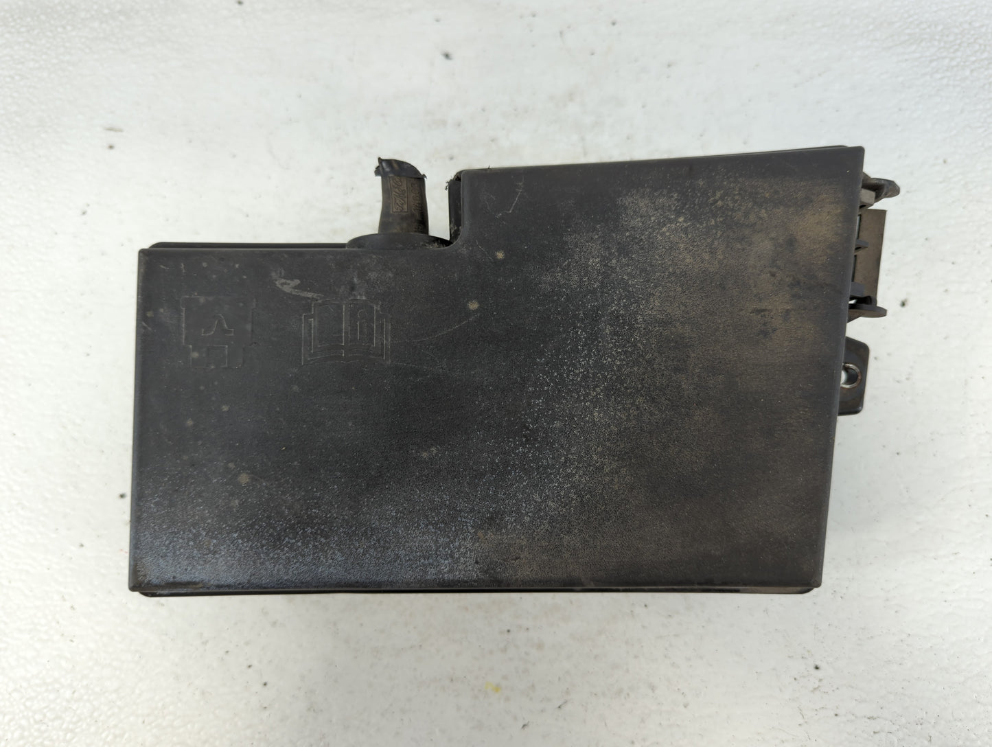 2013-2016 Ford Escape Fusebox Fuse Box Panel Relay Module P/N:AV6T-14A067-AC Fits Fits 2013 2014 2015 2016 OEM Used Auto Par