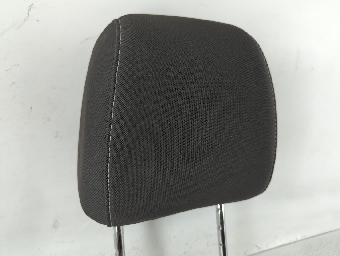 2013-2015 Ford Escape Headrest Head Rest Front Driver Passenger Seat - Oemusedautoparts1.com