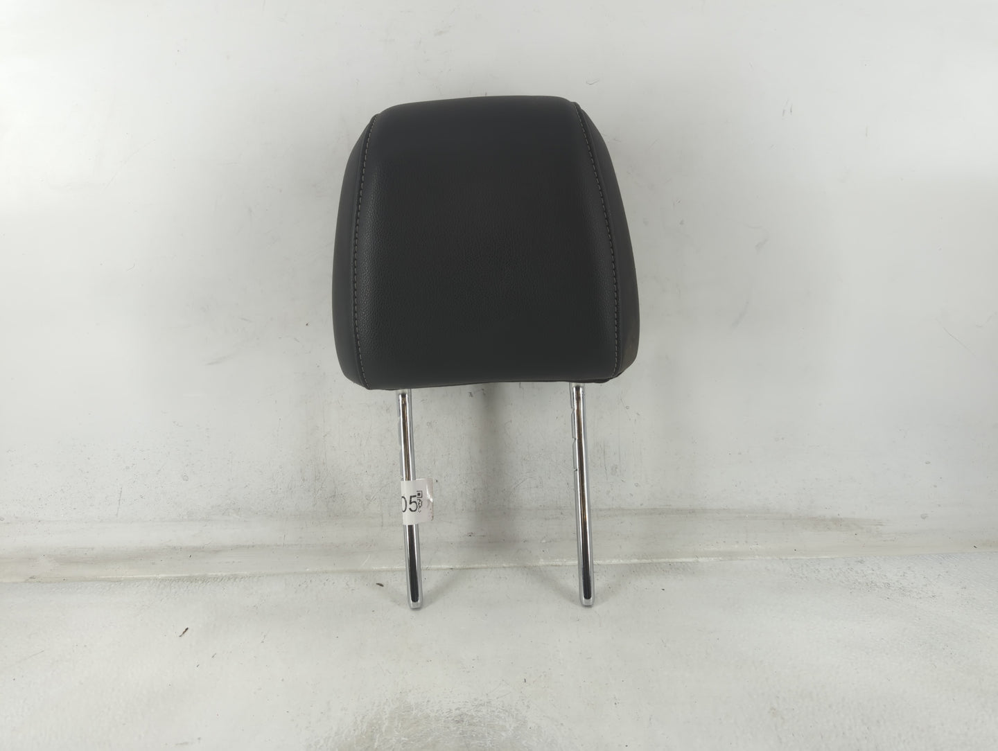 2013 Ford Escape Headrest Head Rest Front Driver Passenger Seat Fits OEM Used Auto Parts - Oemusedautoparts1.com