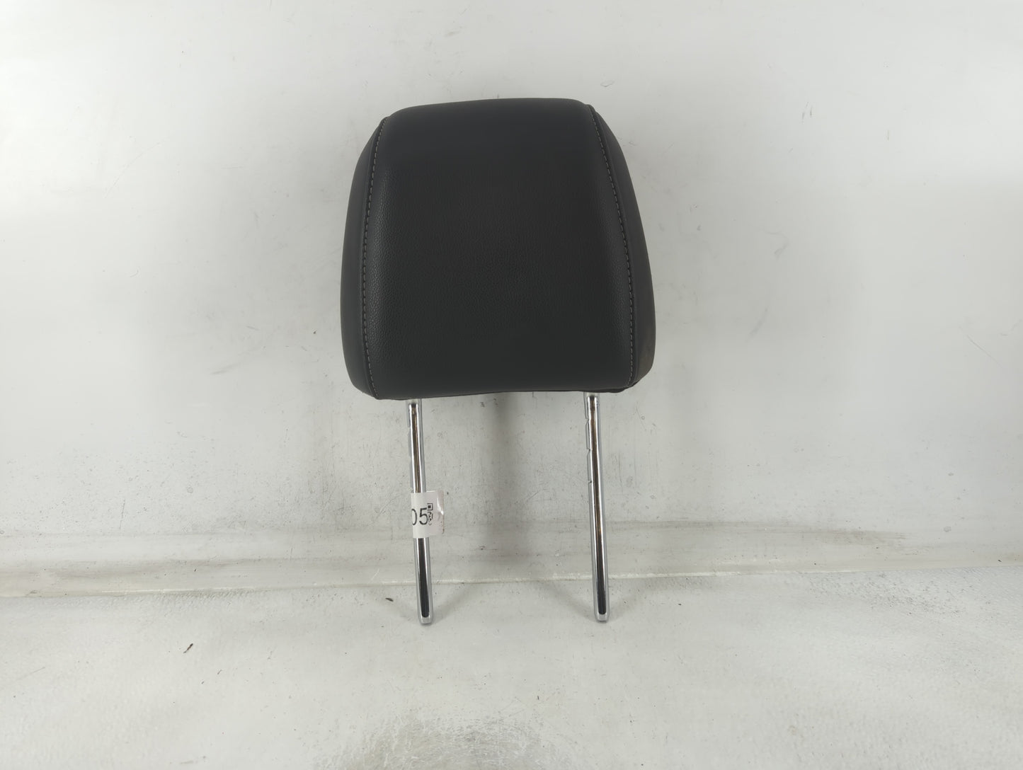 2013 Ford Escape Headrest Head Rest Front Driver Passenger Seat Fits OEM Used Auto Parts - Oemusedautoparts1.com