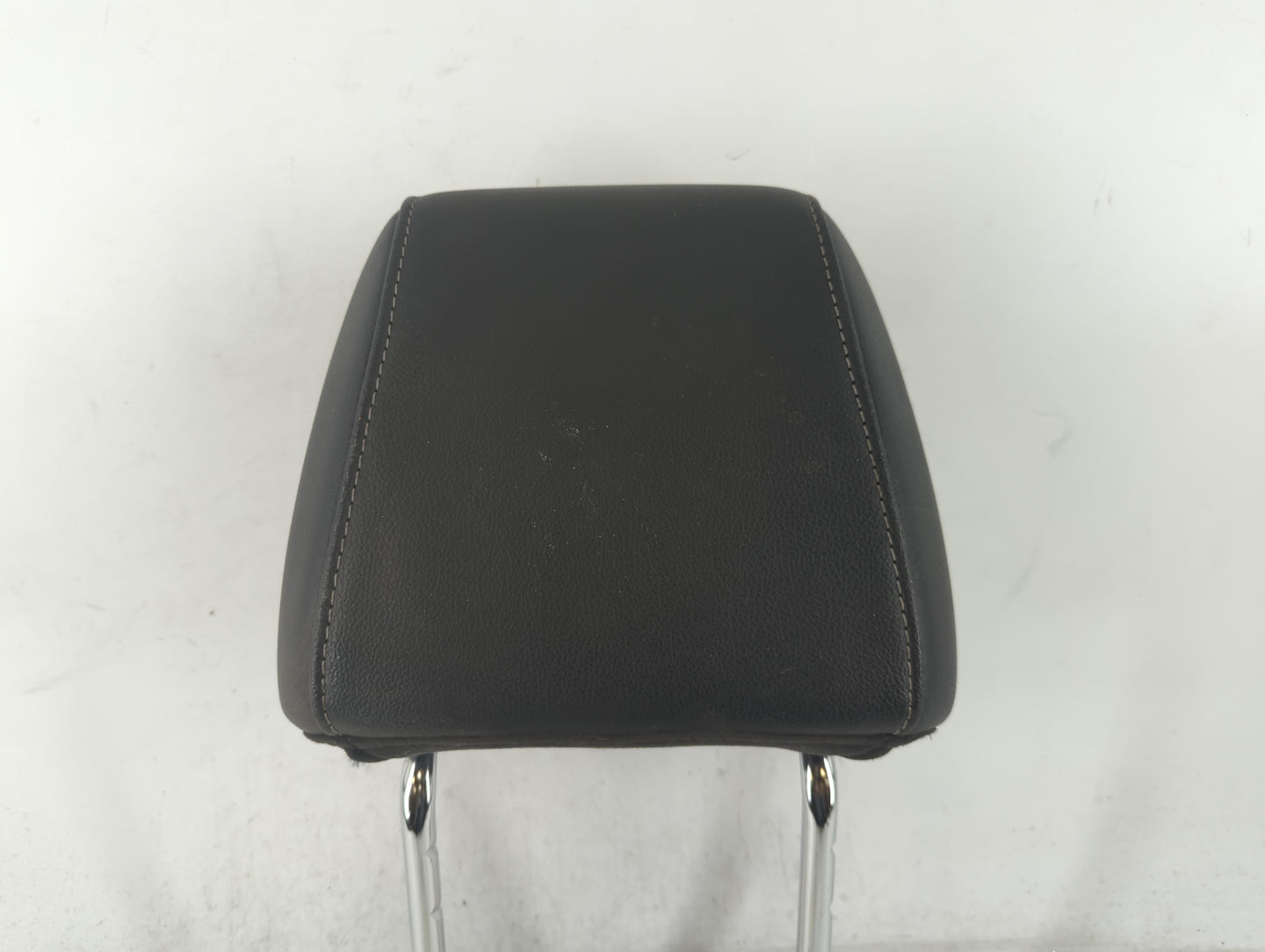 2013 Ford Escape Headrest Head Rest Front Driver Passenger Seat Fits OEM Used Auto Parts - Oemusedautoparts1.com
