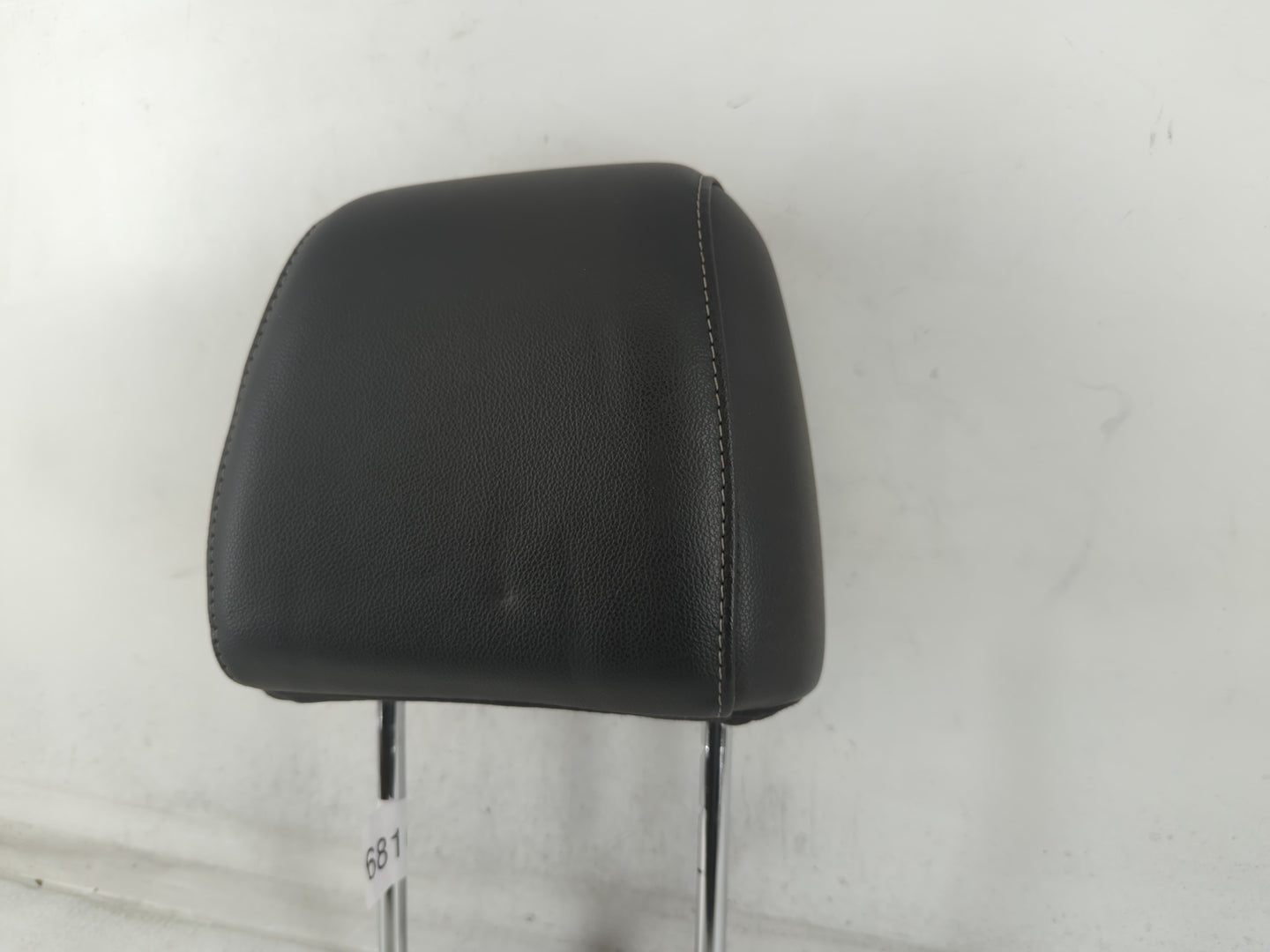 2013 Ford Escape Headrest Head Rest Front Driver Passenger Seat Fits OEM Used Auto Parts - Oemusedautoparts1.com