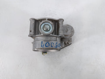 2013-2022 Ford Escape Throttle Body P/N:E1624A-0435 PBT-GF20-GS20 Fits Fits 2013 2014 2015 2016 2017 2018 2019 2020 2021 2022 OEM Used Auto Parts