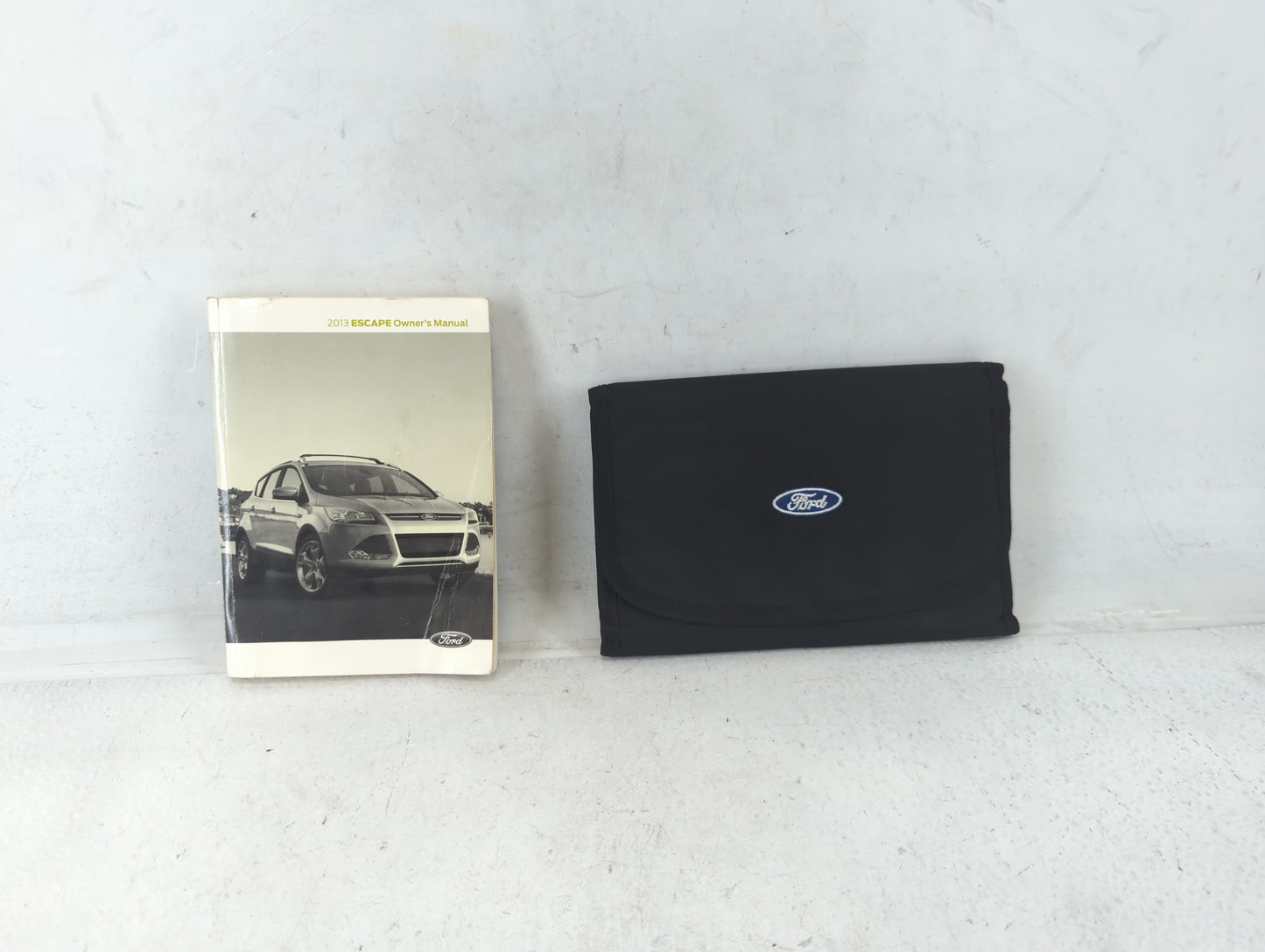 2013 Ford Escape Owners Manual Book Guide P/N:DJ5J 19A321 AA OEM Used Auto Parts - Oemusedautoparts1.com