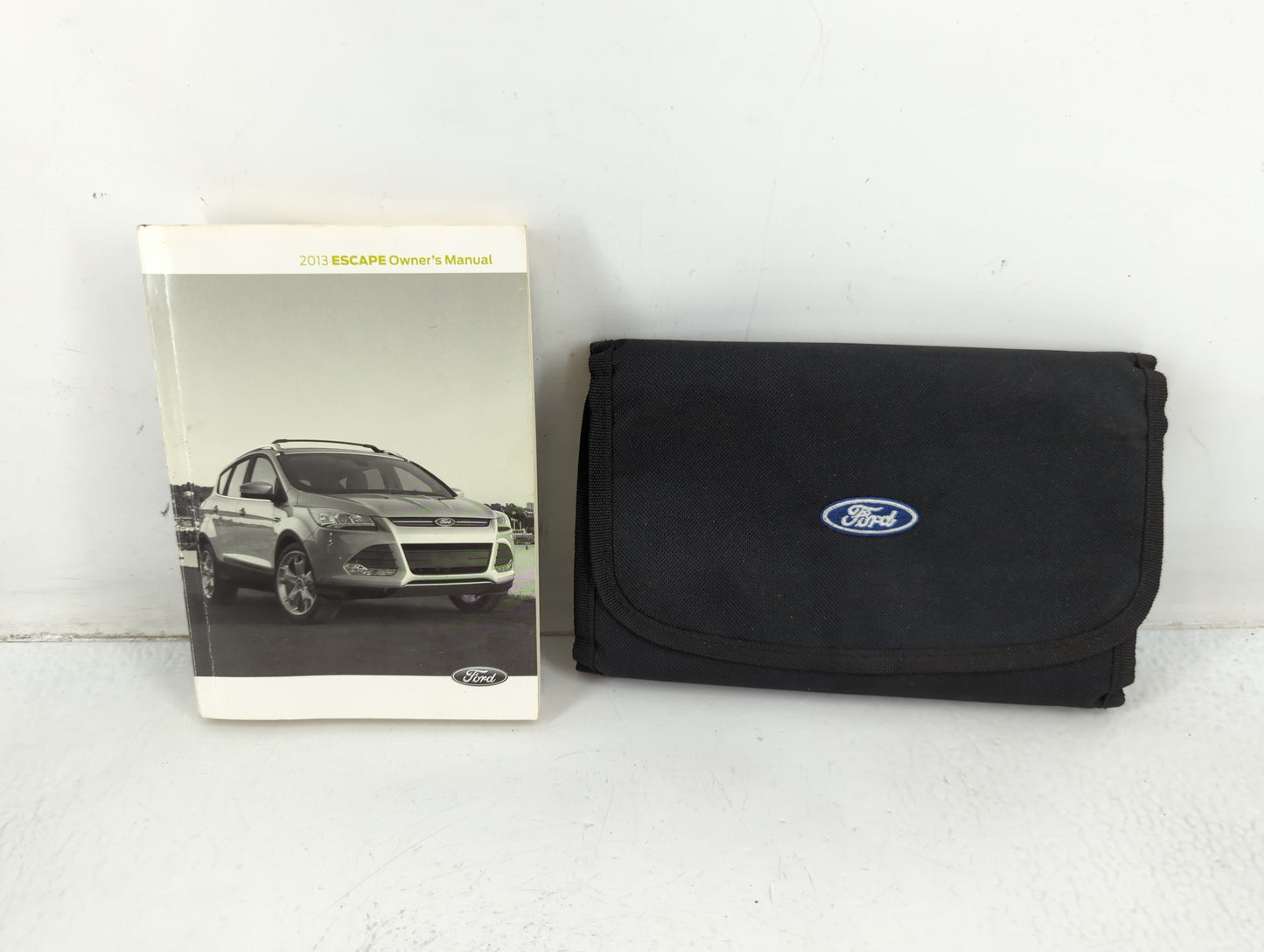 2013 Ford Escape Owners Manual Book Guide P/N:DJ5J 19A321 AA OEM Used Auto Parts - Oemusedautoparts1.com