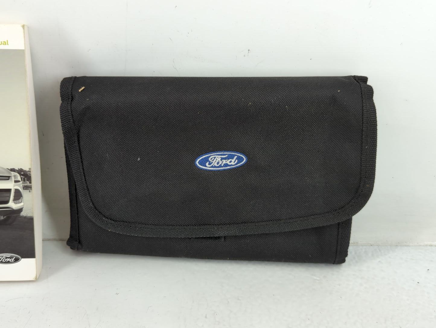 2013 Ford Escape Owners Manual Book Guide P/N:DJ5J 19A321 AA OEM Used Auto Parts - Oemusedautoparts1.com