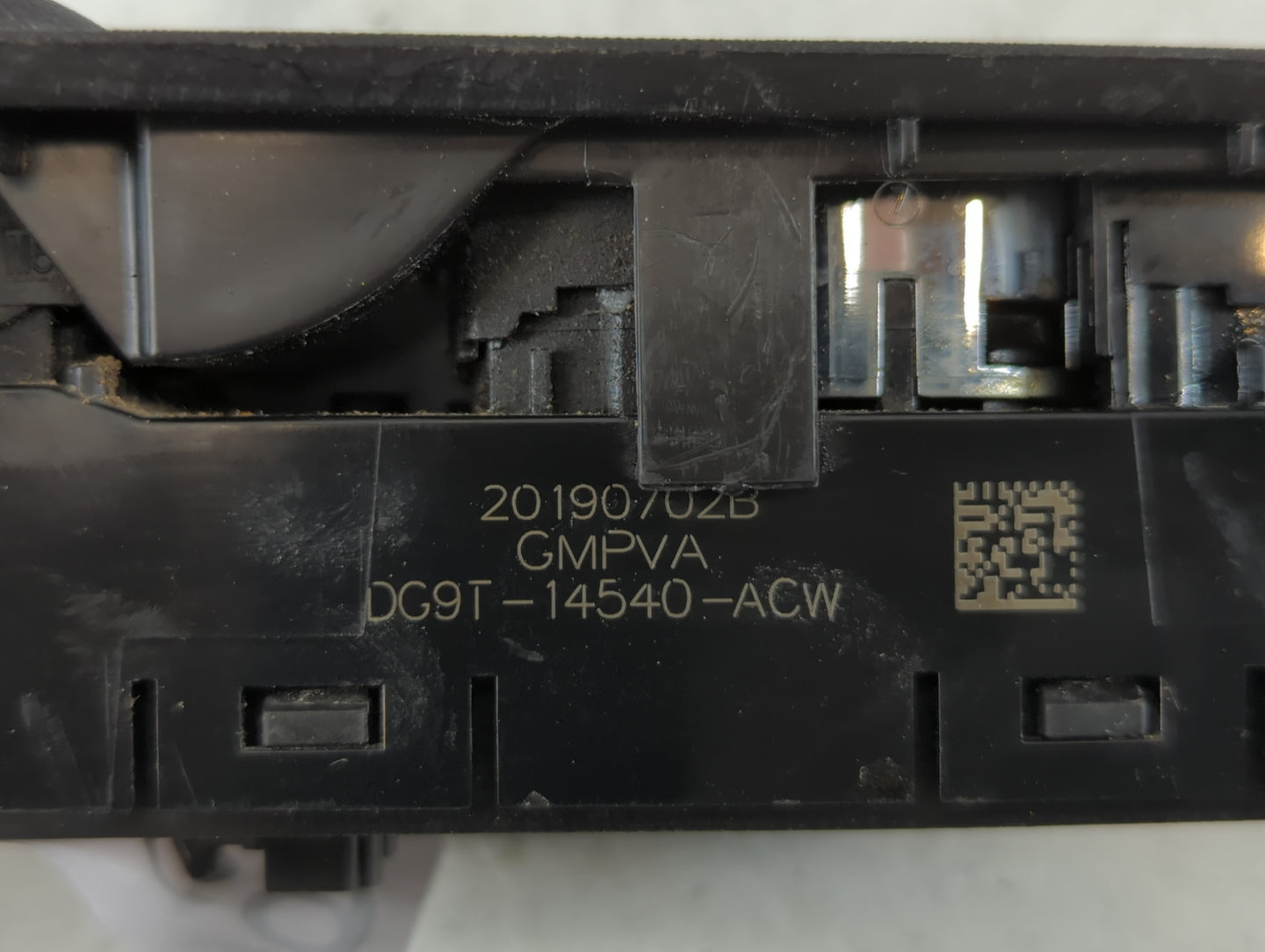 2013-2016 Ford Escape Master Power Window Switch Replacement Driver Side Left P/N:GD9T-14540-ACW Fits OEM Used Auto Parts - 