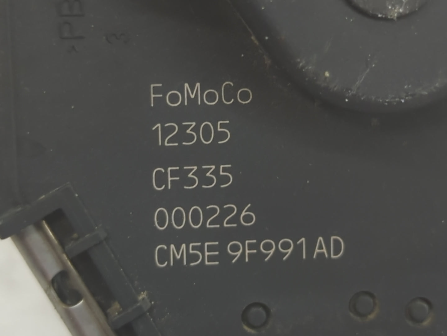 2013-2016 Ford Escape Throttle Body P/N:CM5E 9F991 AD Fits Fits 2012 2013 2014 2015 2016 2017 OEM Used Auto Parts - Oemuseda