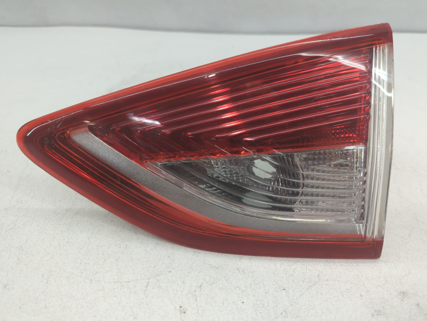 2013-2016 Ford Escape Tail Light Assembly Passenger Right OEM P/N:VPCJ5X-15515-A Fits Fits 2013 2014 2015 2016 OEM Used Auto
