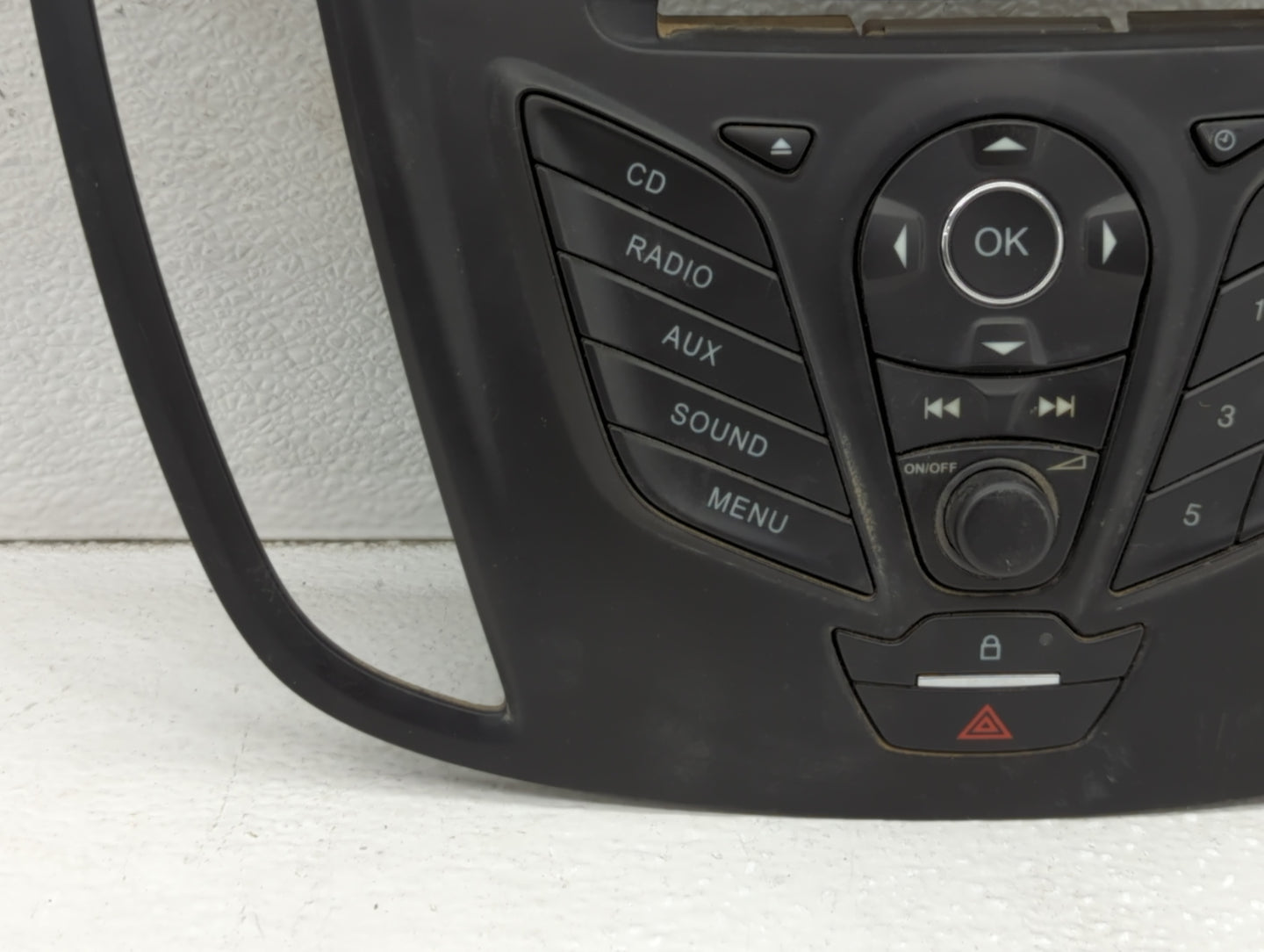 2013 Ford Escape Radio AM FM Cd Player Receiver Replacement P/N:CJ5T-18K811-AC CJ5T-18K811-BC, CJ5T-18K811-FC, CJ5T-18K811-A