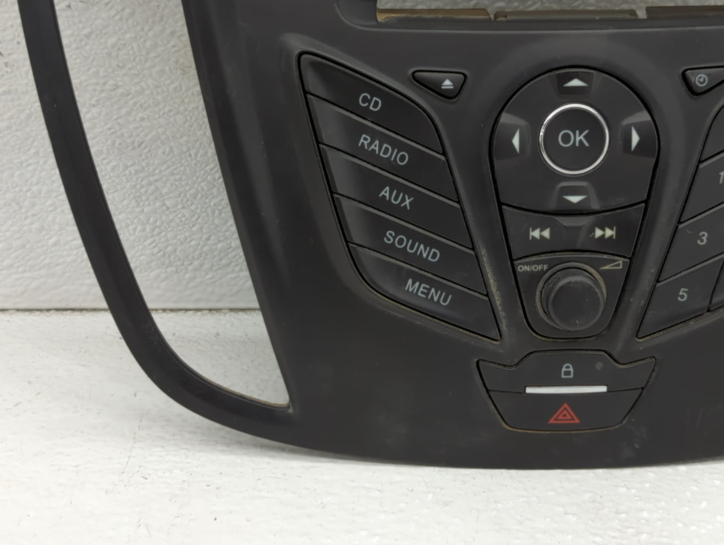 2013 Ford Escape Radio AM FM Cd Player Receiver Replacement P/N:CJ5T-18K811-AC CJ5T-18K811-BC, CJ5T-18K811-FC, CJ5T-18K811-A