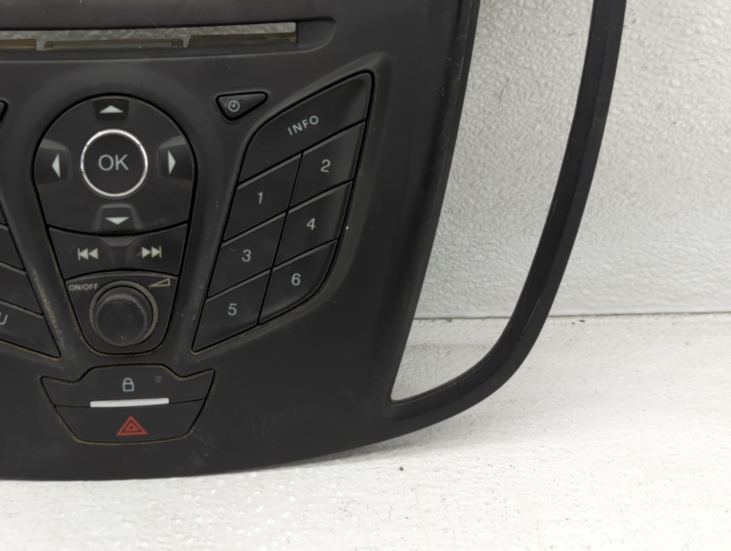 2013 Ford Escape Radio AM FM Cd Player Receiver Replacement P/N:CJ5T-18K811-AC CJ5T-18K811-BC, CJ5T-18K811-FC, CJ5T-18K811-A