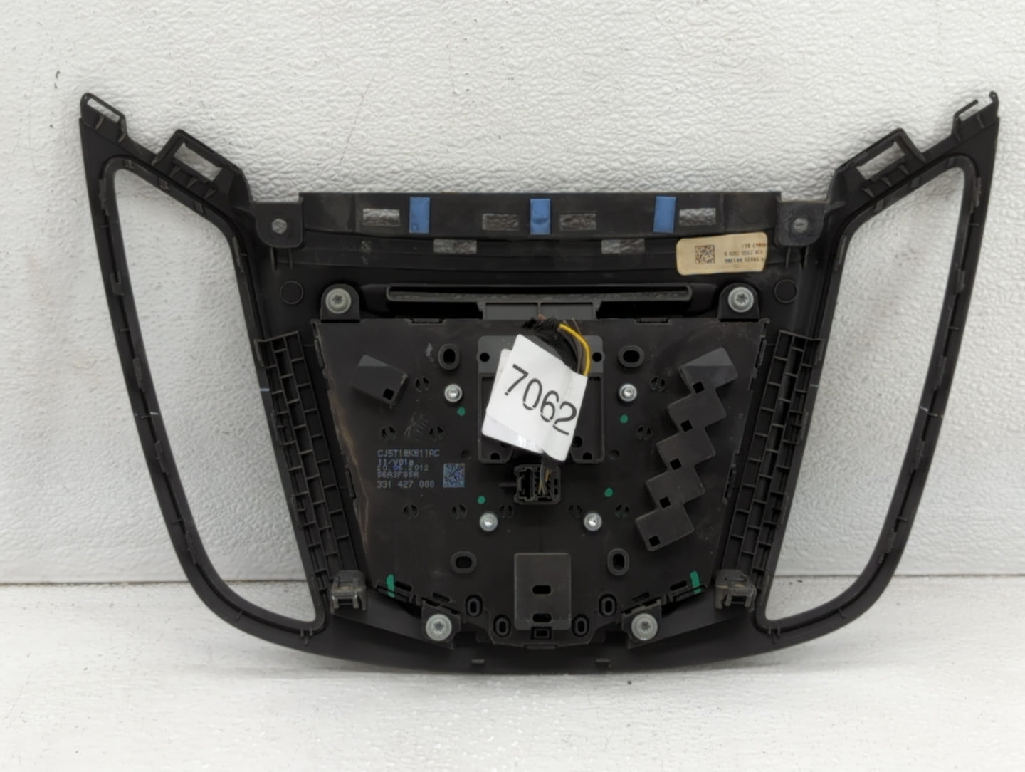 2013 Ford Escape Radio AM FM Cd Player Receiver Replacement P/N:CJ5T-18K811-AC CJ5T-18K811-BC, CJ5T-18K811-FC, CJ5T-18K811-A