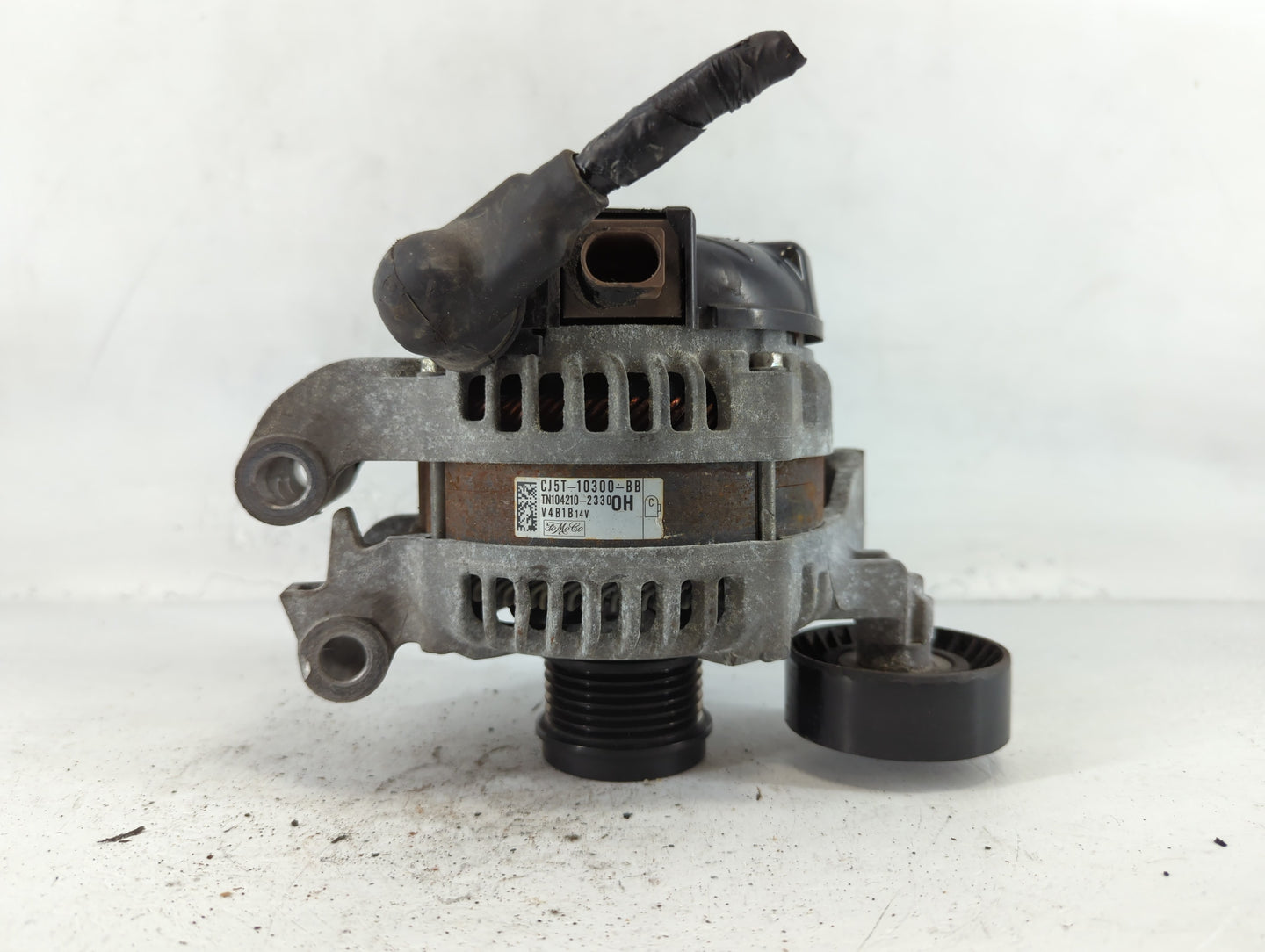 2013-2019 Ford Escape Alternator Replacement Generator Charging Assembly Engine OEM P/N:CJ5T-10300-BB Fits OEM Used Auto Par