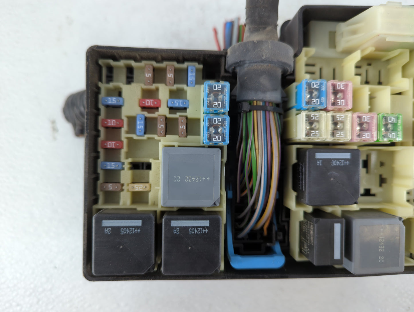 2013-2016 Ford Escape Fusebox Fuse Box Panel Relay Module P/N:AV6T-14A067-AC Fits Fits 2013 2014 2015 2016 OEM Used Auto Par