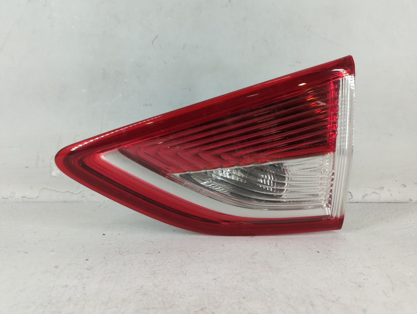 2013-2016 Ford Escape Tail Light Assembly Passenger Right OEM P/N:CJ54-13A602-A Fits Fits 2013 2014 2015 2016 OEM Used Auto 