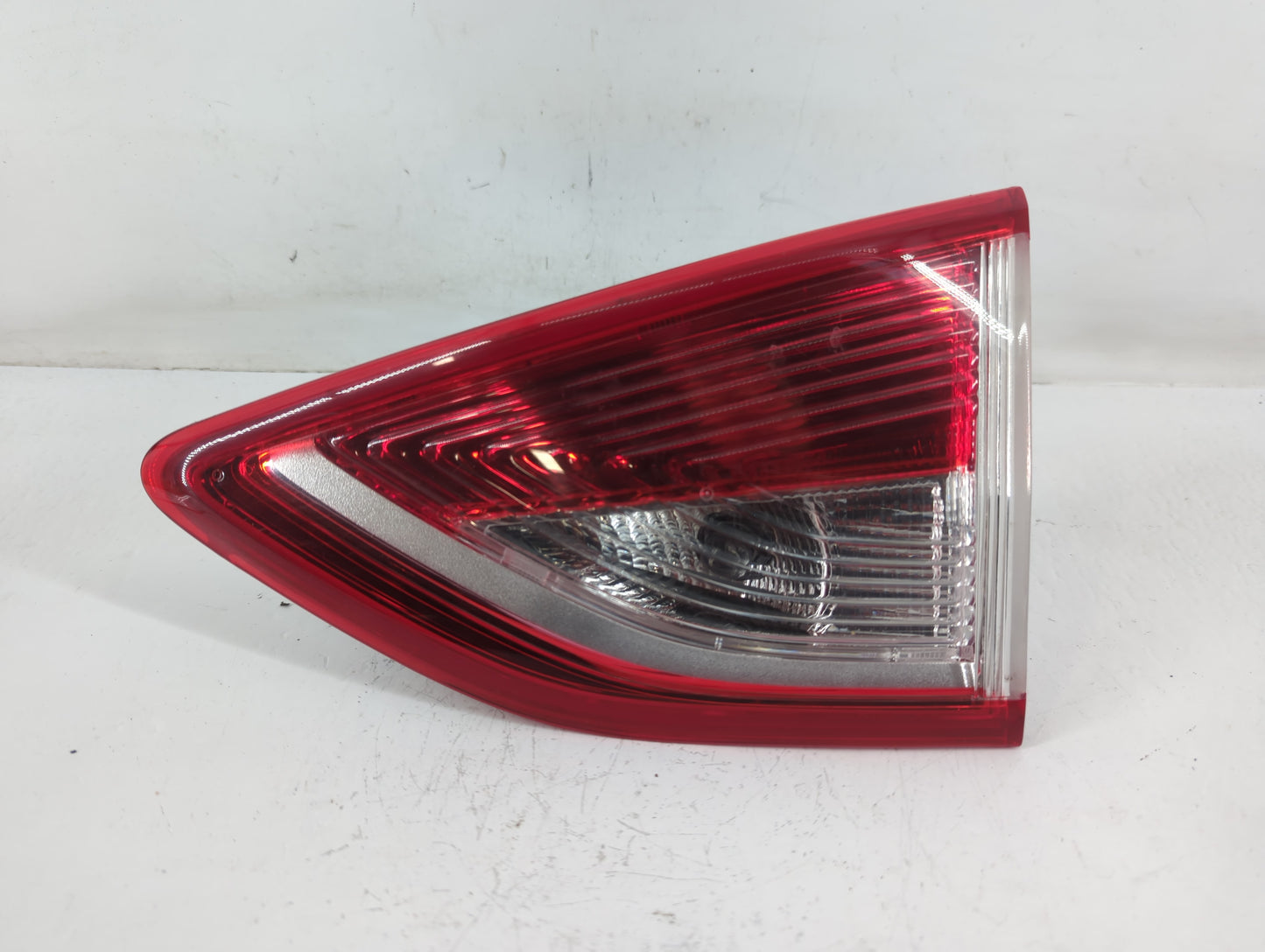 2013-2016 Ford Escape Tail Light Assembly Passenger Right OEM P/N:VPCJ5X-15515-A Fits Fits 2013 2014 2015 2016 OEM Used Auto