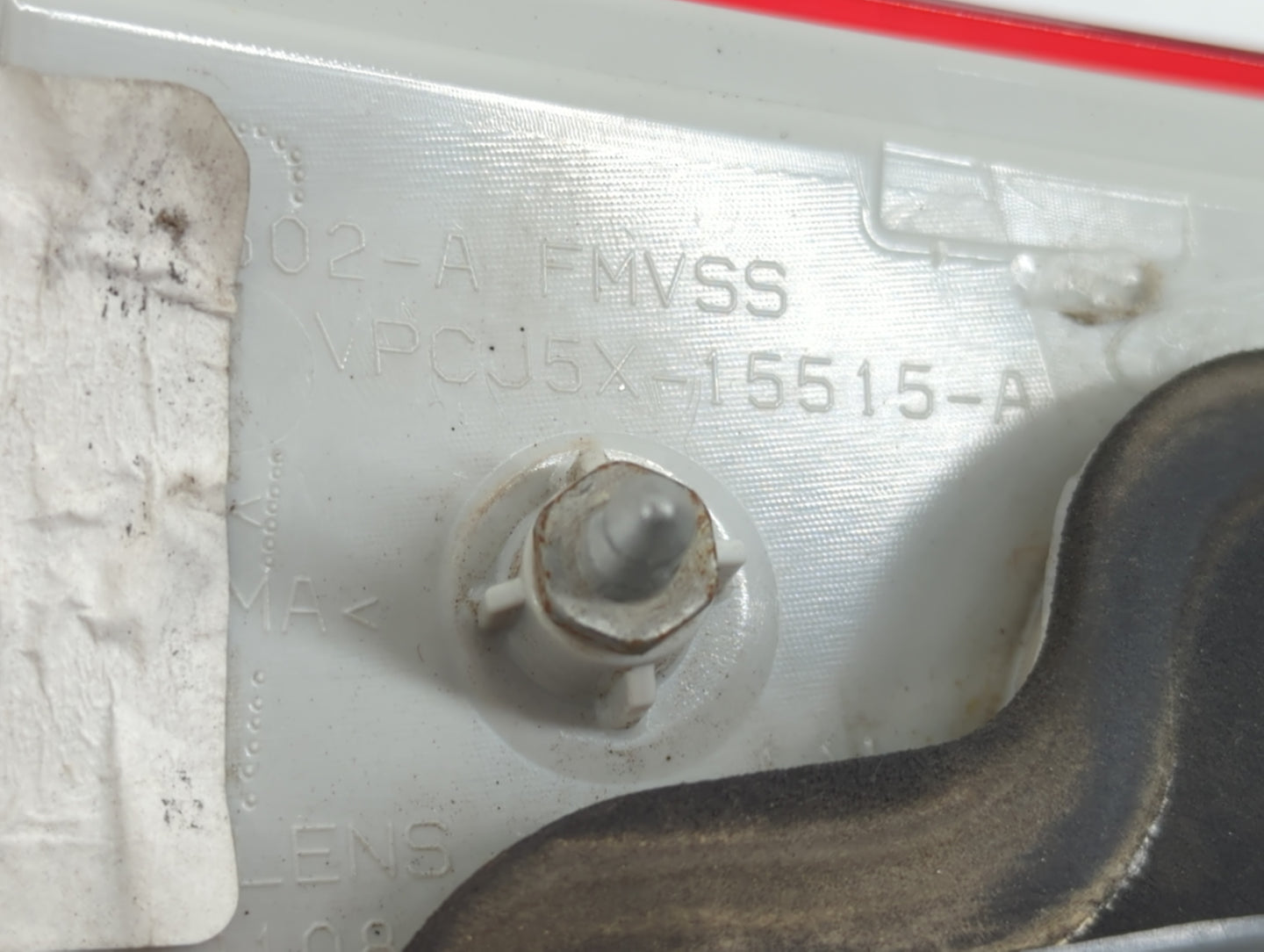 2013-2016 Ford Escape Tail Light Assembly Passenger Right OEM P/N:VPCJ5X-15515-A Fits Fits 2013 2014 2015 2016 OEM Used Auto