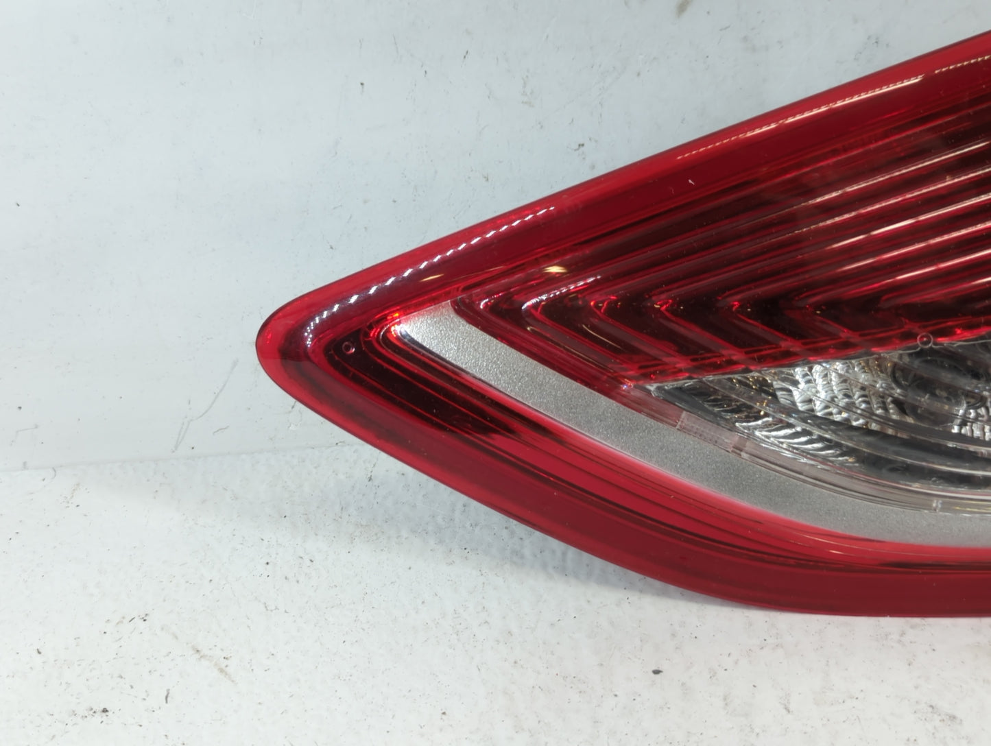 2013-2016 Ford Escape Passenger Right Side Deck Lid Mounted Tail Light - Oemusedautoparts1.com