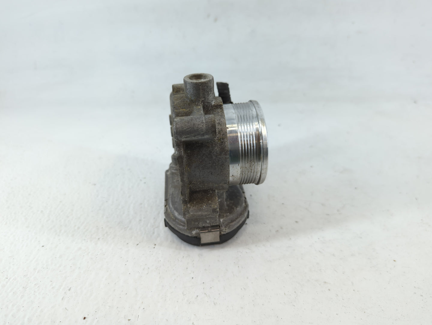 2013-2016 Ford Escape Throttle Body P/N:CM5E 9F991 AD Fits Fits 2012 2013 2014 2015 2016 2017 OEM Used Auto Parts - Oemuseda