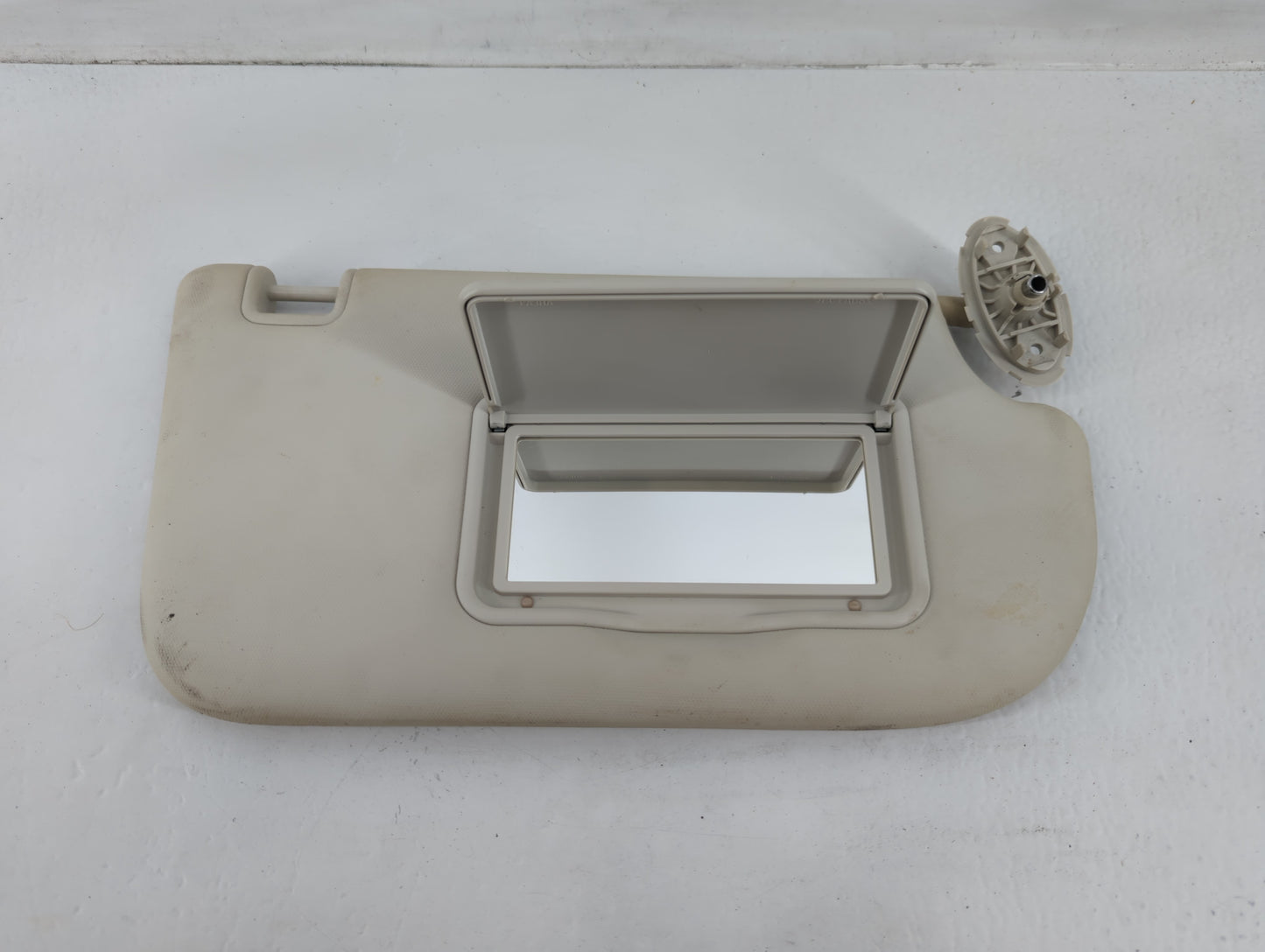 2013-2019 Ford Escape Sun Visor Shade Replacement Passenger Right Mirror Fits Fits 2013 2014 2015 2016 2017 2018 2019 OEM Us