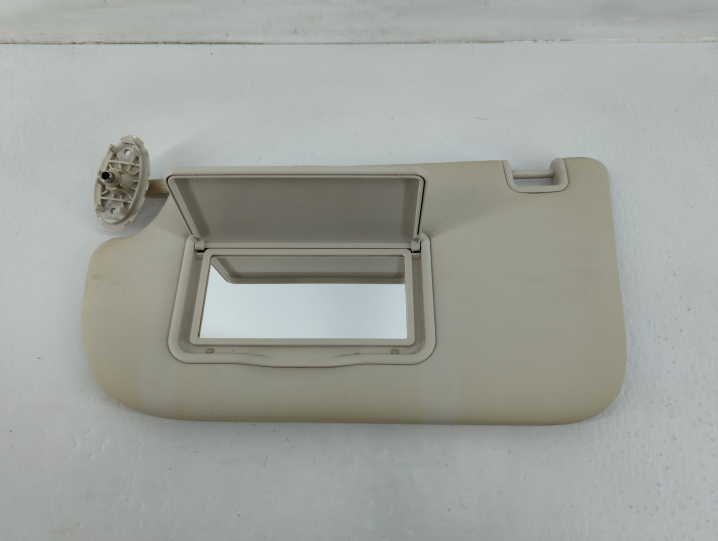 2013-2019 Ford Escape Sun Visor Shade Replacement Driver Left Mirror Fits Fits 2013 2014 2015 2016 2017 2018 2019 OEM Used A