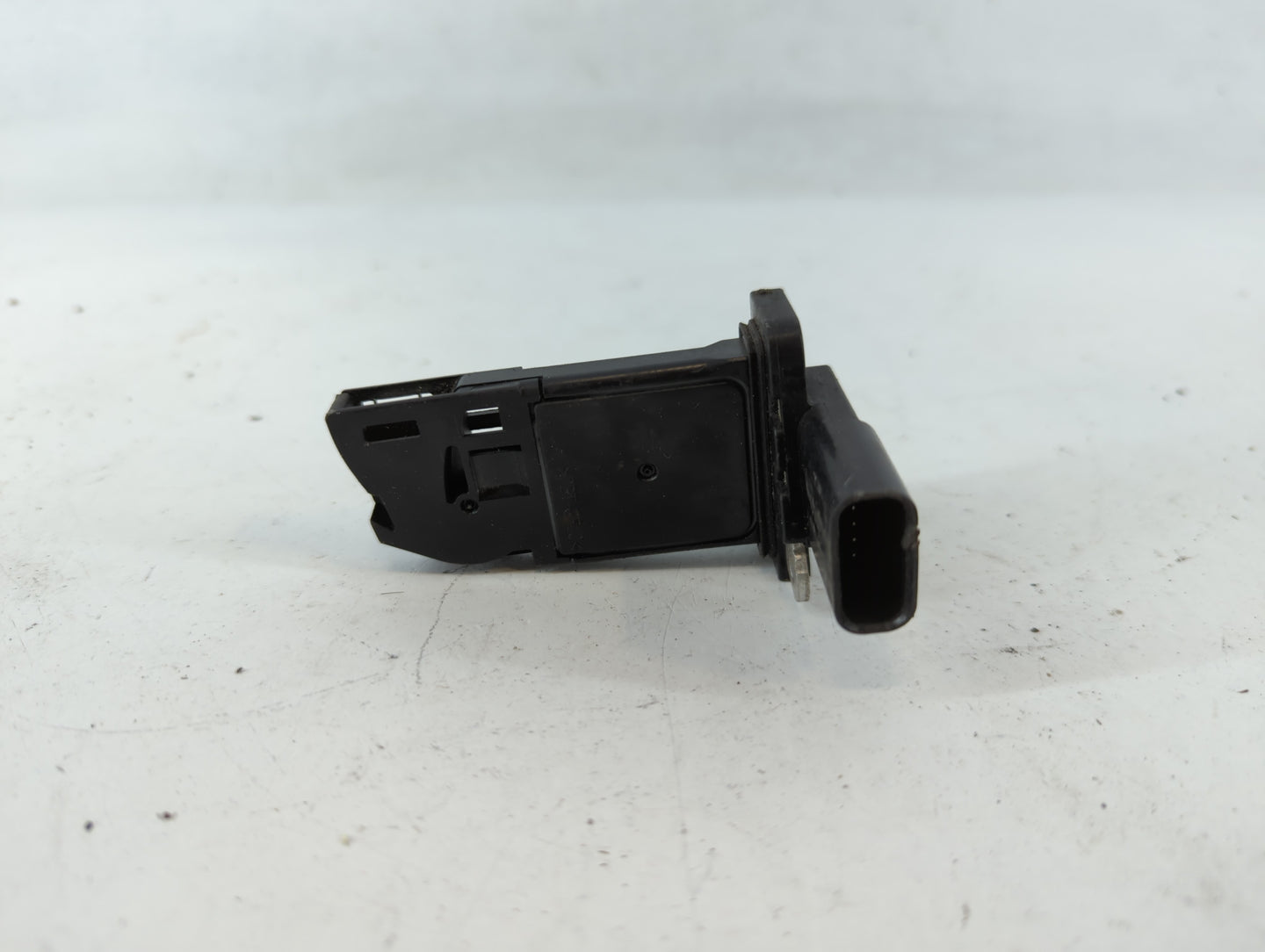 2013-2016 Ford Escape Mass Air Flow Meter Maf - Oemusedautoparts1.com