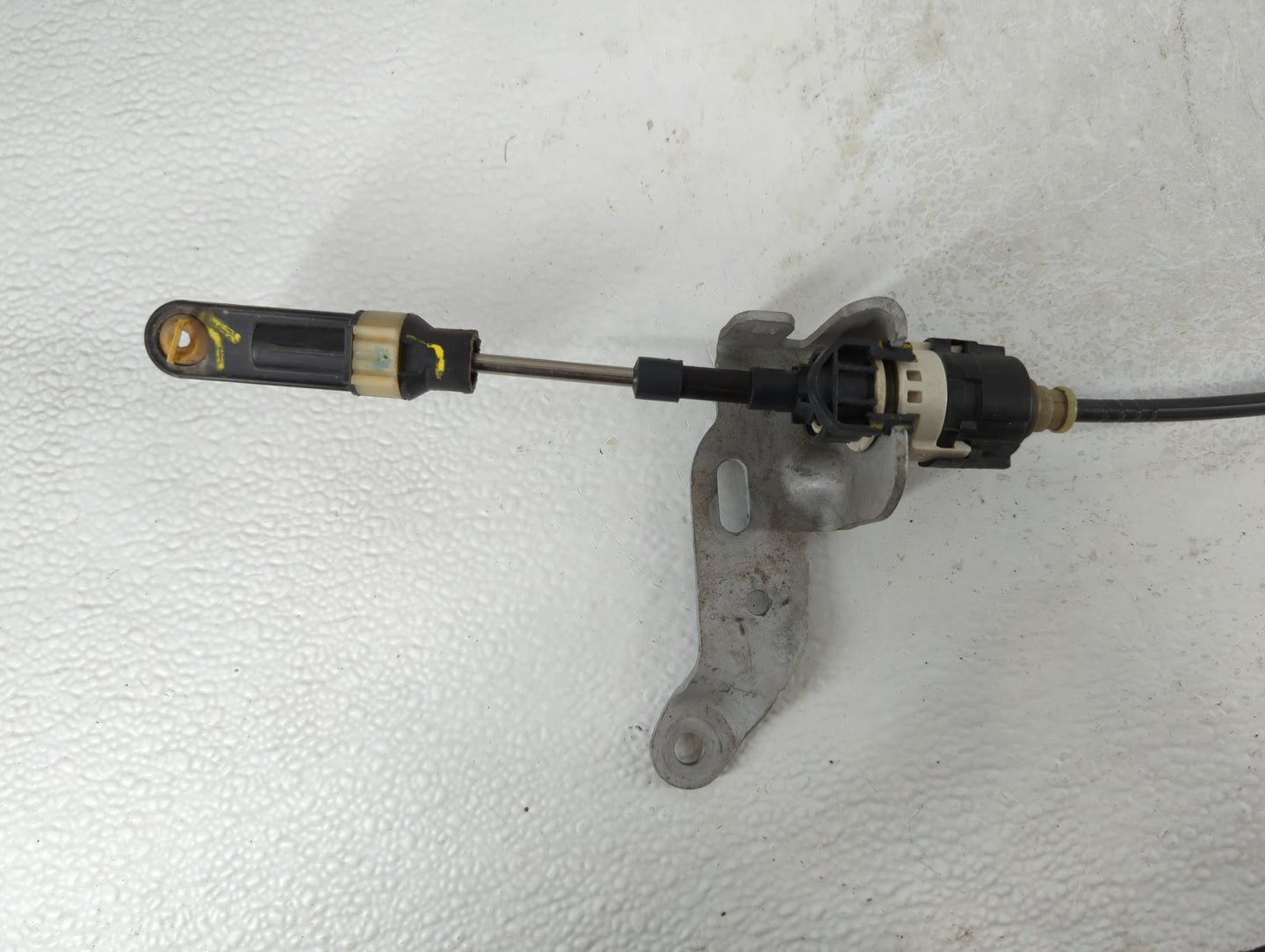 2003 Ford Escape PCM Engine Control Computer ECU ECM PCU OEM P/N:22922848 Fits OEM Used Auto Parts - Oemusedautoparts1.com