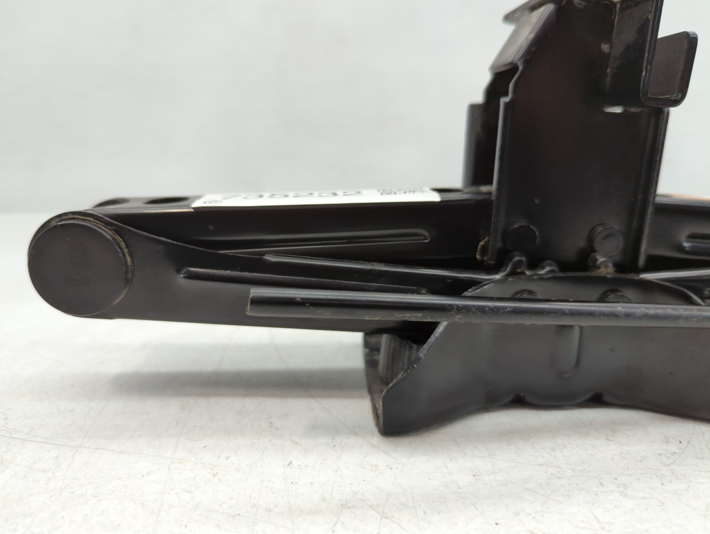 2013 Ford Escape Spare Scissor Car Jack - Oemusedautoparts1.com