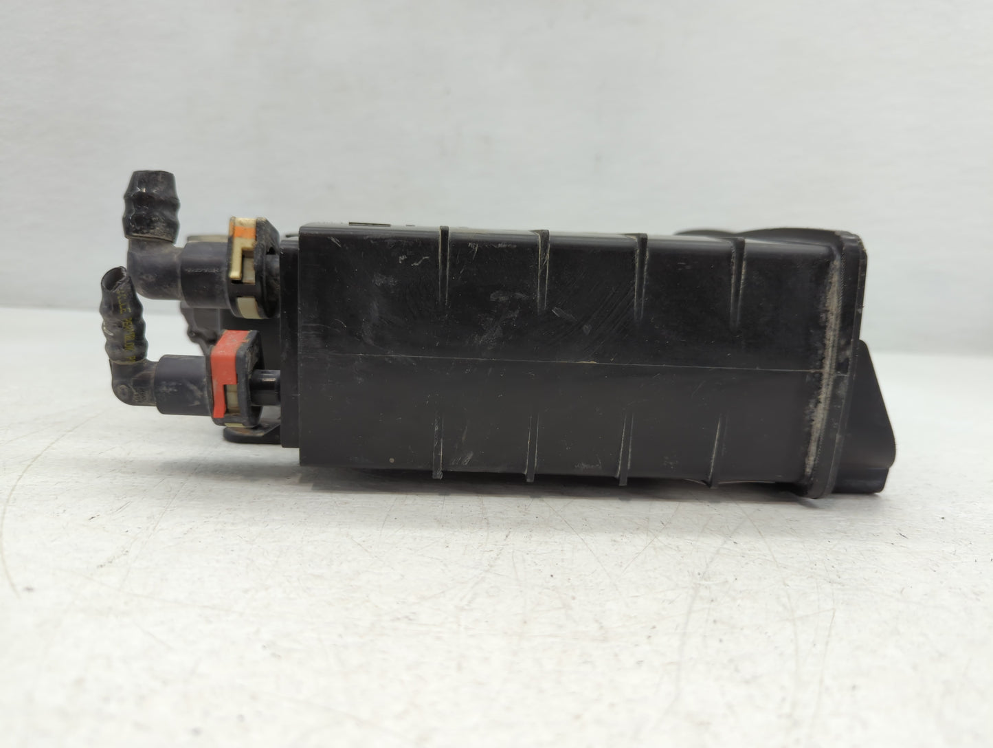 2013 Ford Escape Fuel Vapor Charcoal Canister 735689 - Oemusedautoparts1.com
