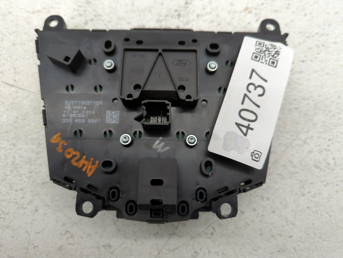 2013 Ford Escape Radio AM FM Cd Player Receiver Replacement P/N:331 450 000 DJ5T18K811BA Fits OEM Used Auto Parts - Oemuseda